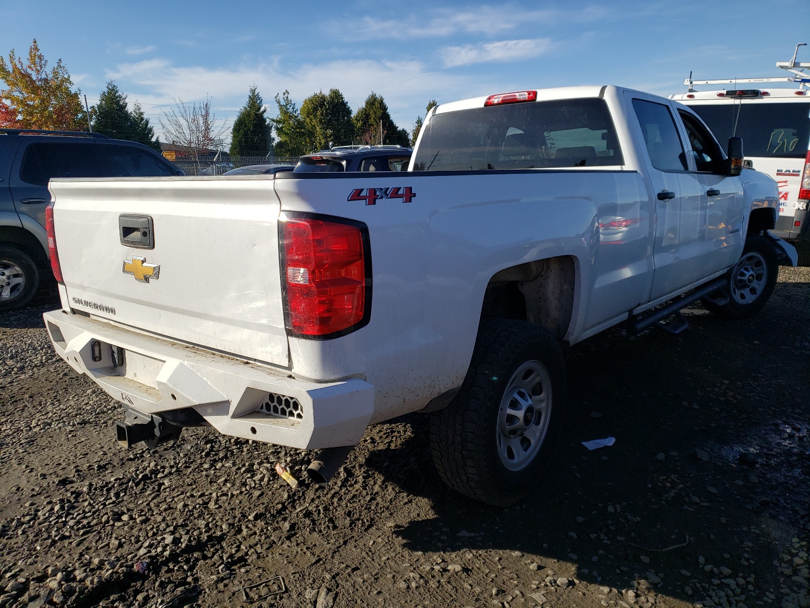 Photo 4 from auction – 2018 CHEVROLET SILVERADO with VIN 1GC1KUEG4JF109989