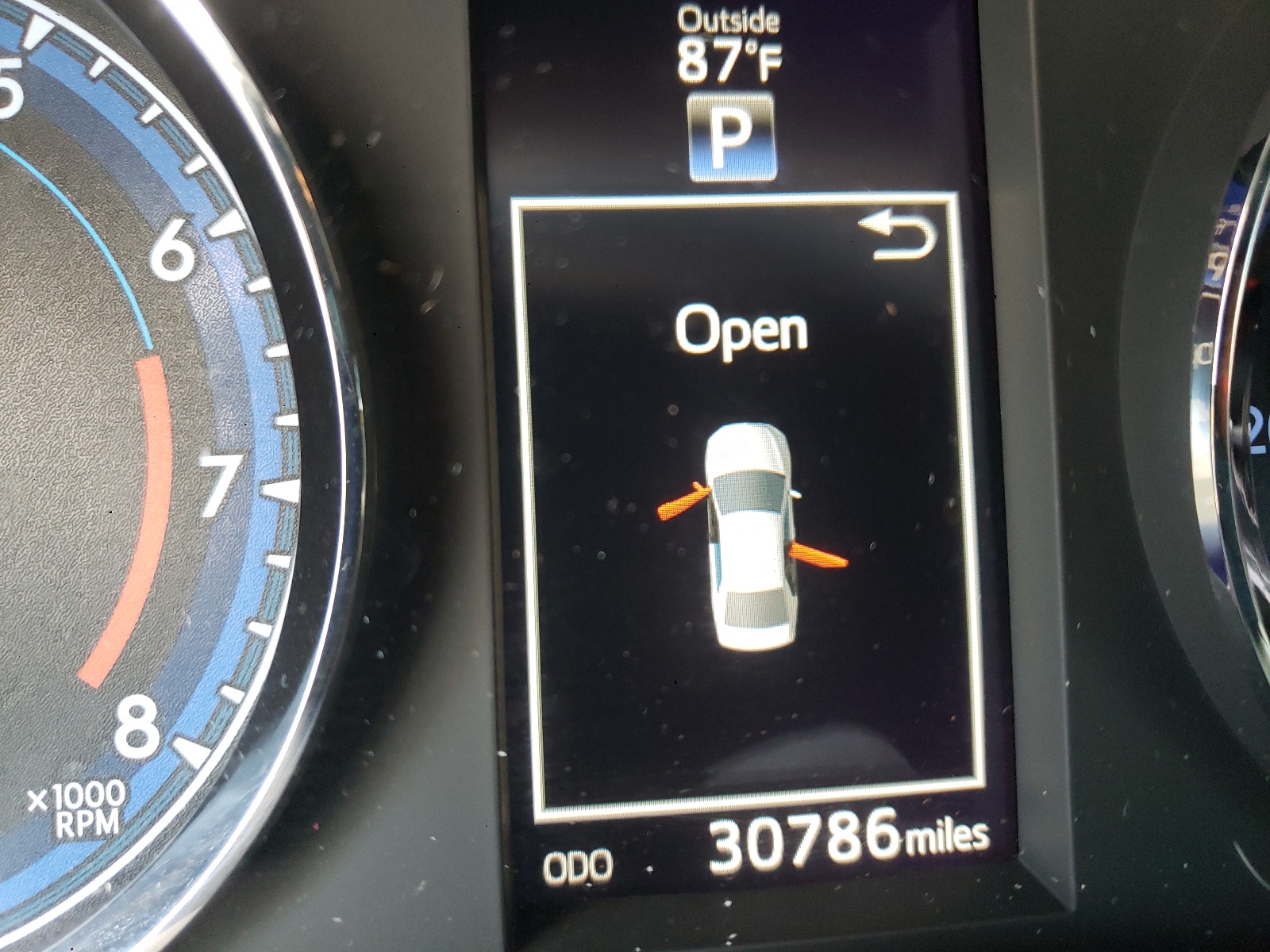 Photo 8 from auction – 2019 TOYOTA COROLLA L with VIN 5YFBURHE9KP879279