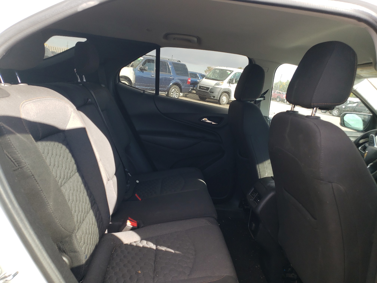 Photo 6 from auction – 2018 CHEVROLET EQUINOX LT with VIN 3GNAXSEV7JS582616