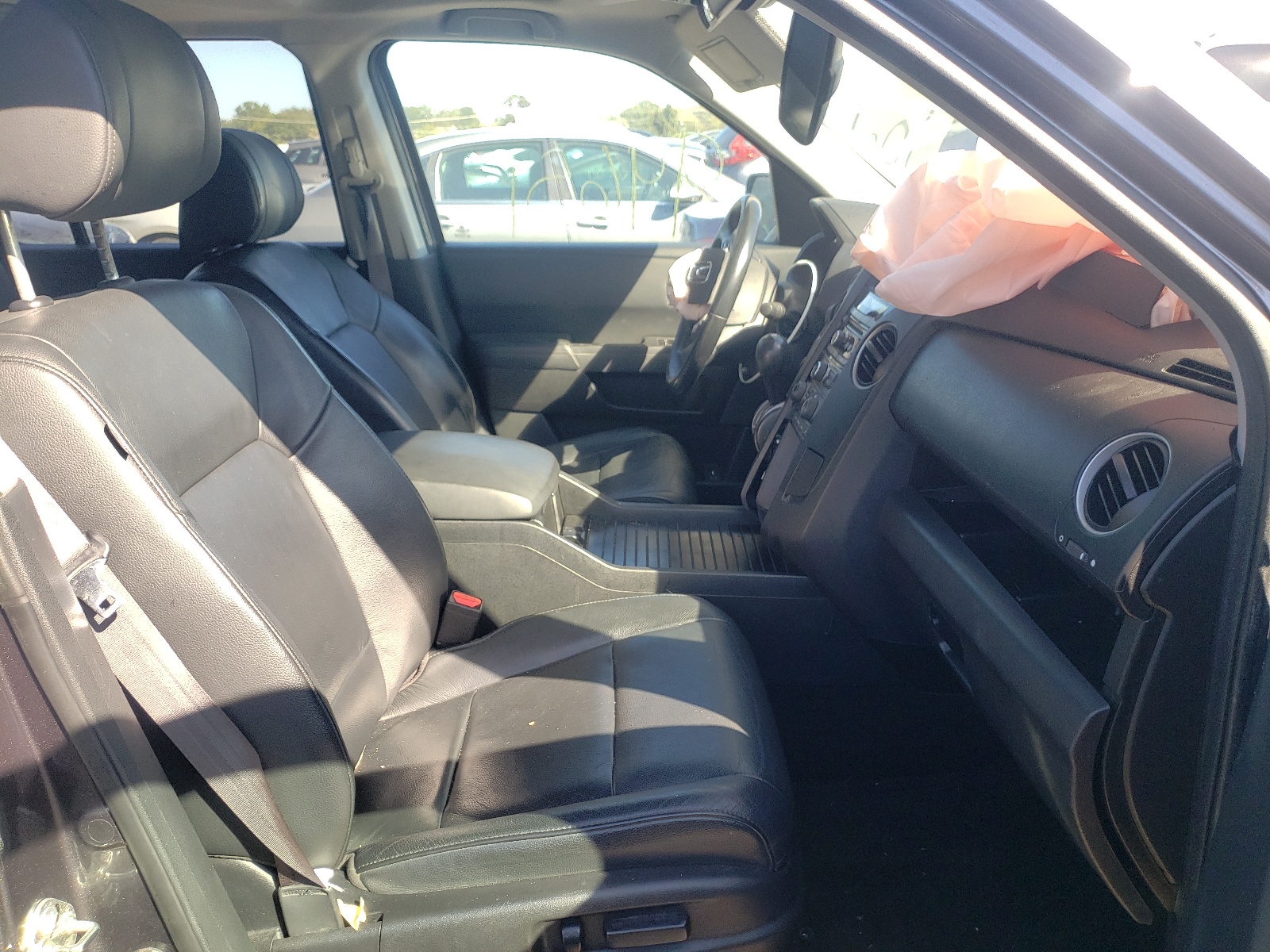 Foto 5 de la subasta – 2015 HONDA PILOT EXL con VIN 5FNYF4H50FB023717