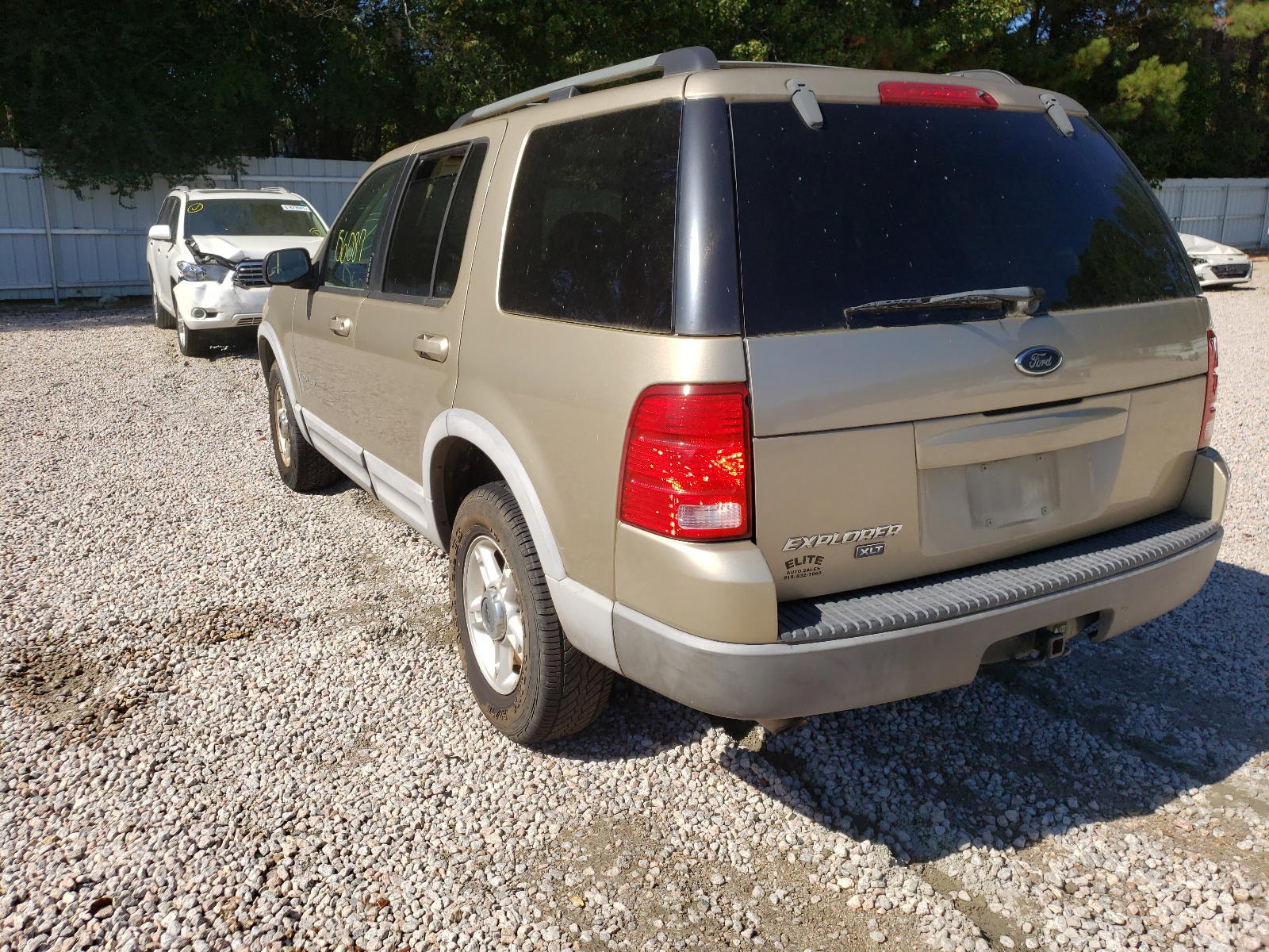 Photo 3 from auction – 2002 FORD EXPLORER X with VIN 1FMZU73K62UD66862