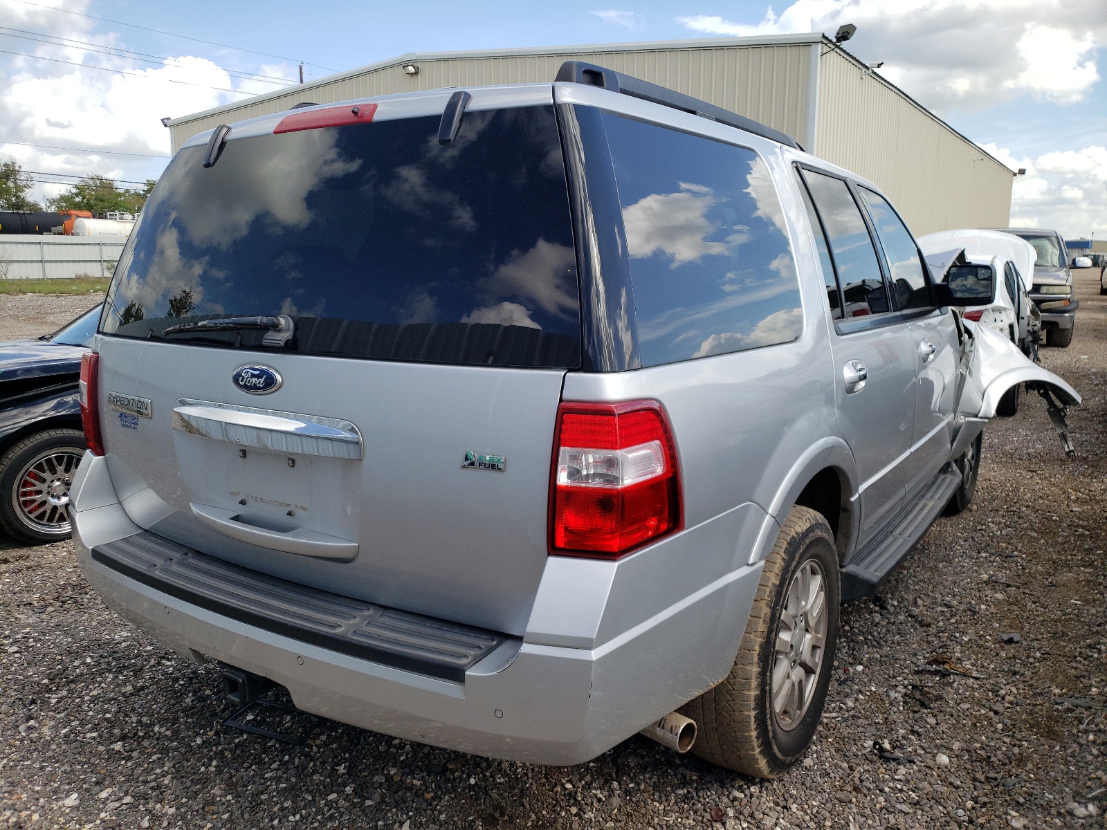 Photo 4 from auction – 2013 FORD EXPEDITION with VIN 1FMJU1H57DEF51545