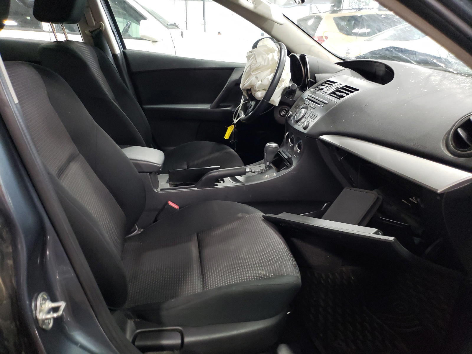 Photo 5 from auction – 2012 MAZDA 3 I with VIN JM1BL1V75C1649500