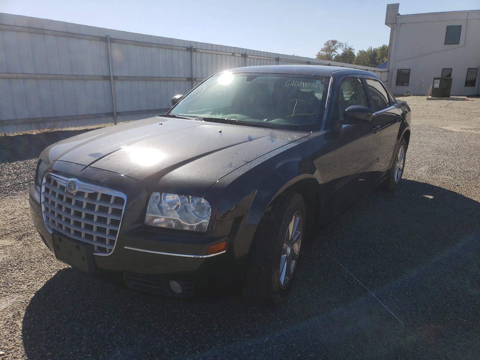 Photo 2 from auction – 2007 CHRYSLER 300 with VIN 2C3KA53G27H659283
