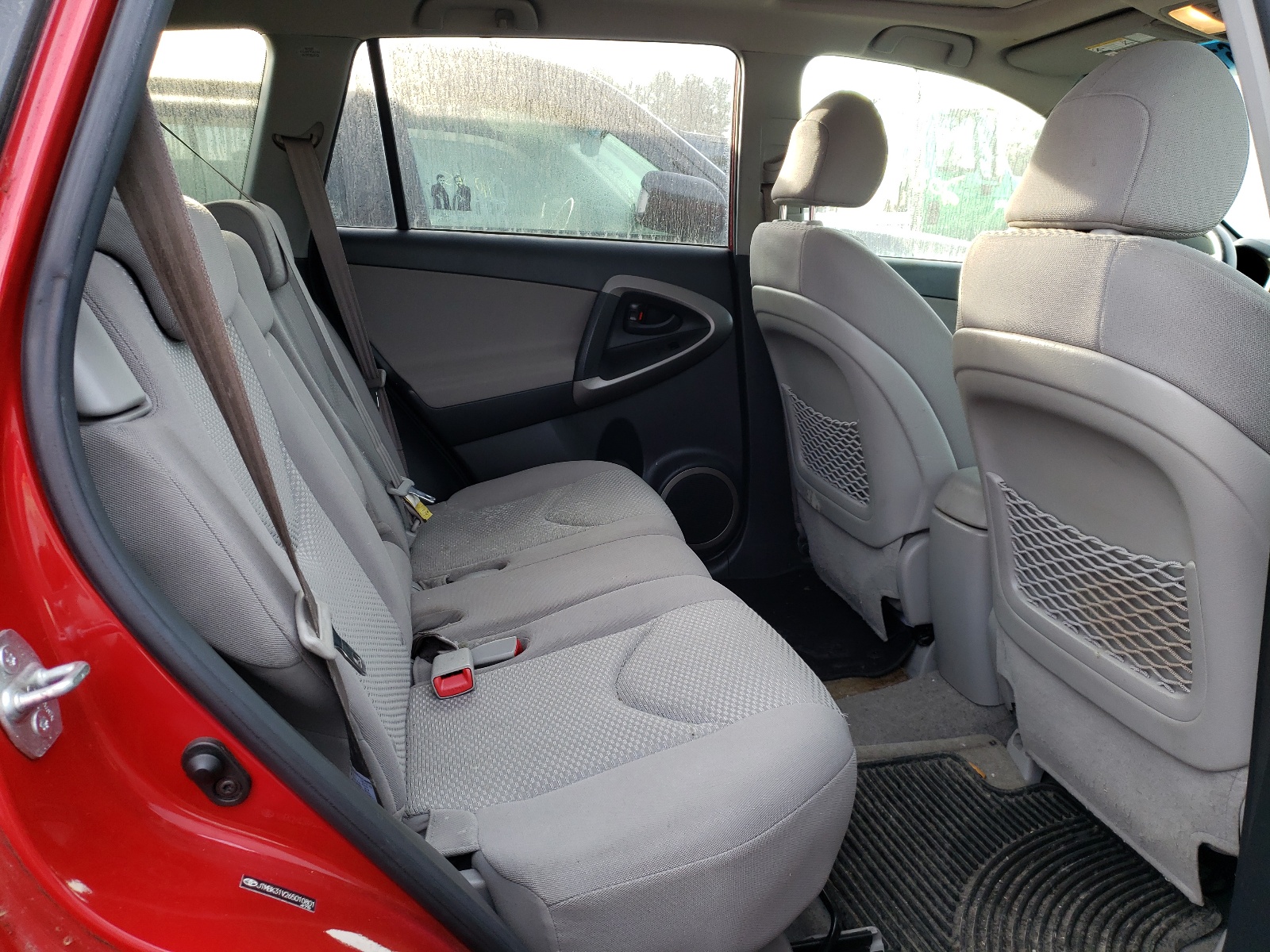 Photo 6 from auction – 2006 TOYOTA RAV4 LIMIT with VIN JTMBK31V265010801