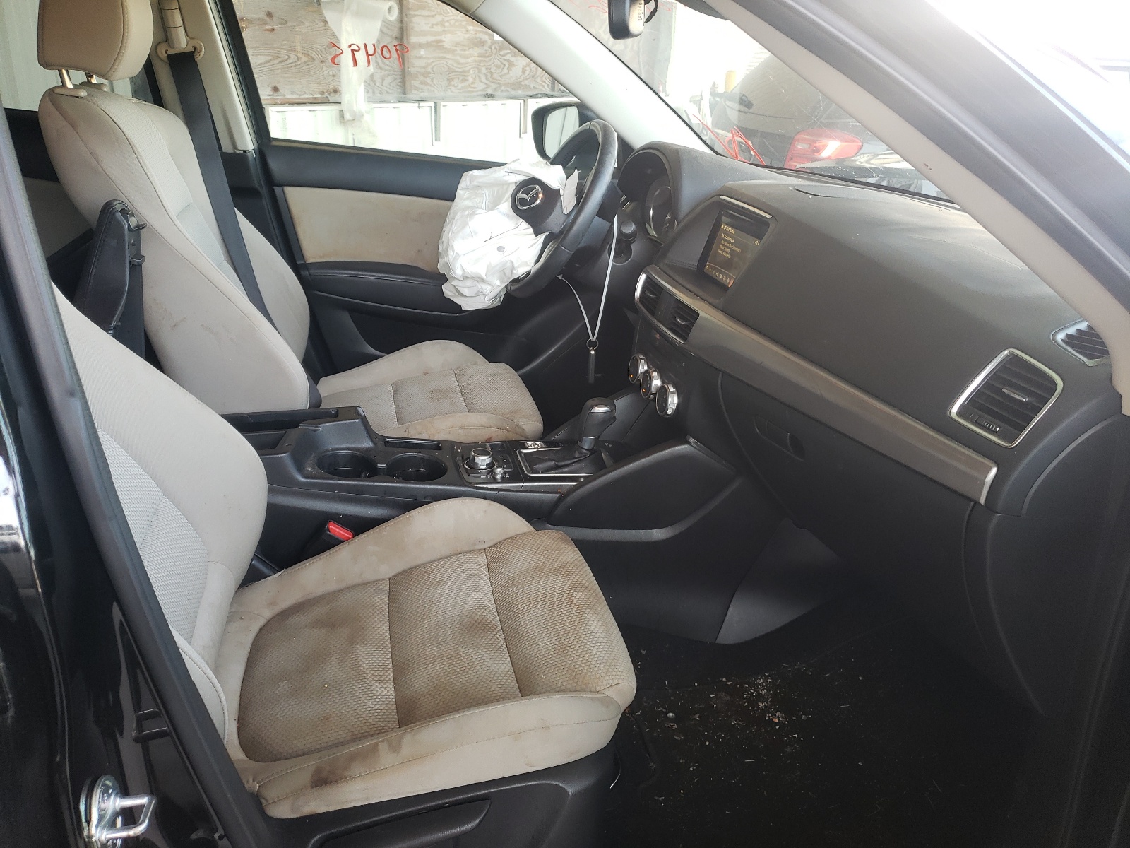 Photo 5 from auction – 2016 MAZDA CX-5 TOURI with VIN JM3KE2CY3G0778267