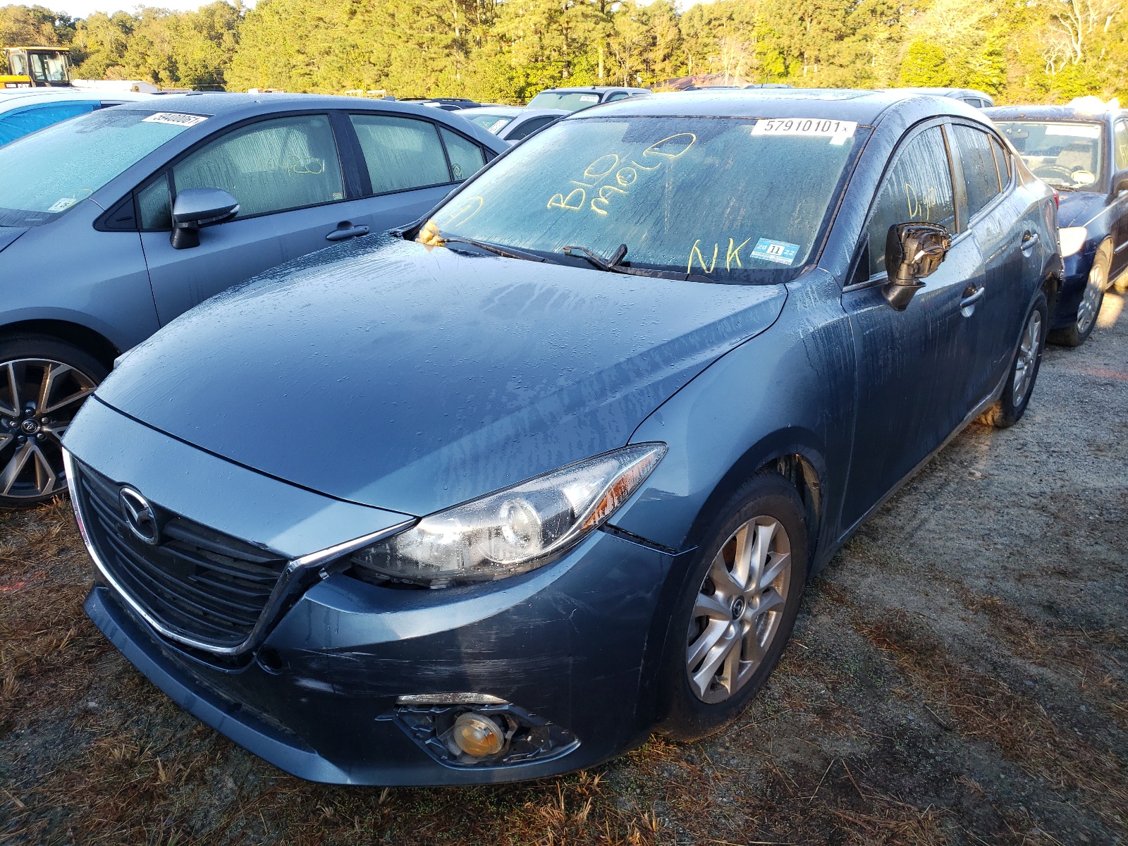 Photo 2 from auction – 2015 MAZDA 3 TOURING with VIN 3MZBM1V70FM194931