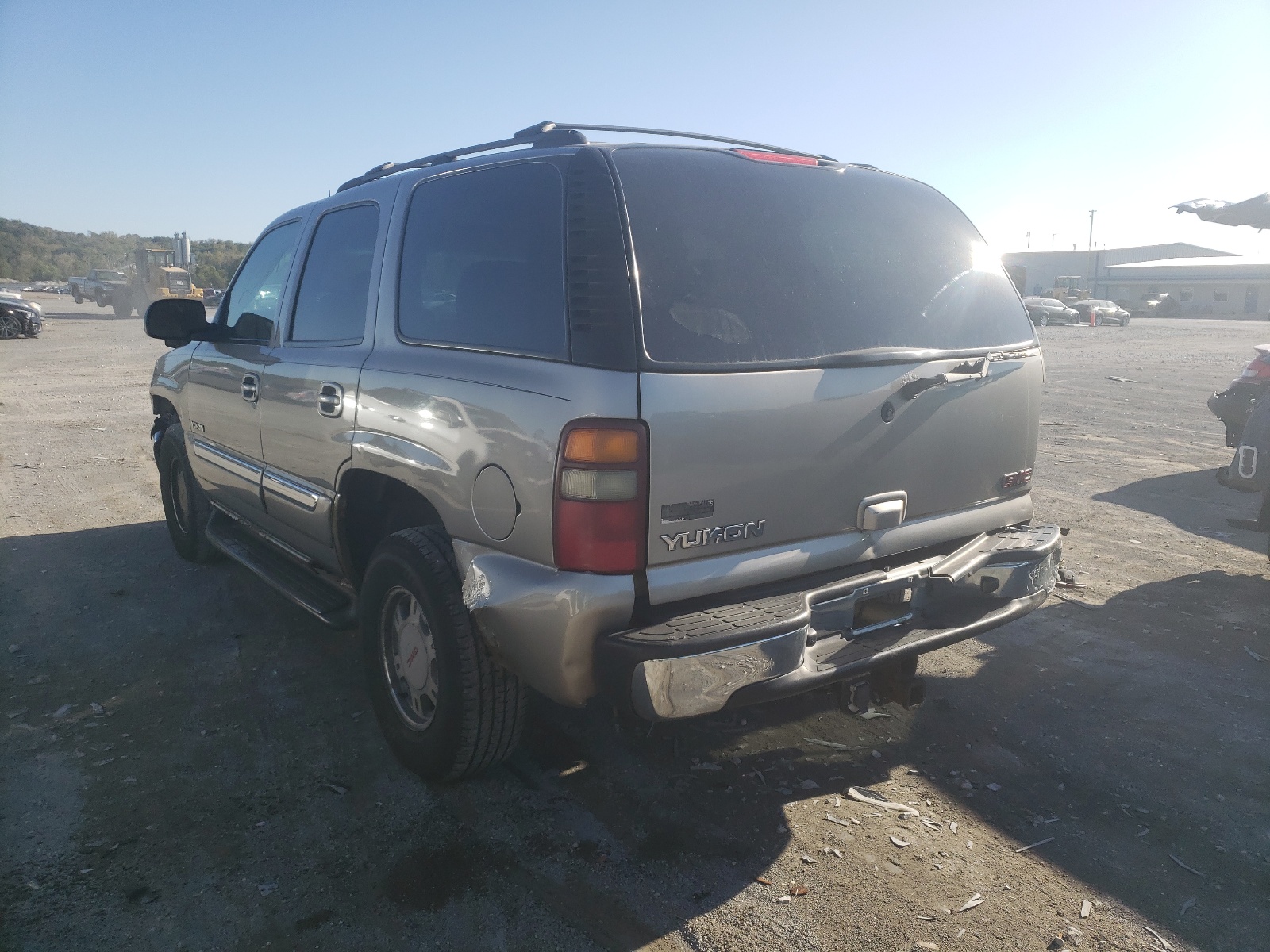 Photo 3 from auction – 2002 GMC YUKON with VIN 1GKEK13Z92J299988