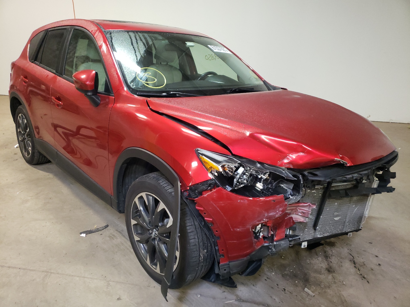 MAZDA CX-5 GT 2016 with VIN JM3KE4DY1G0686536 - Photo from auction