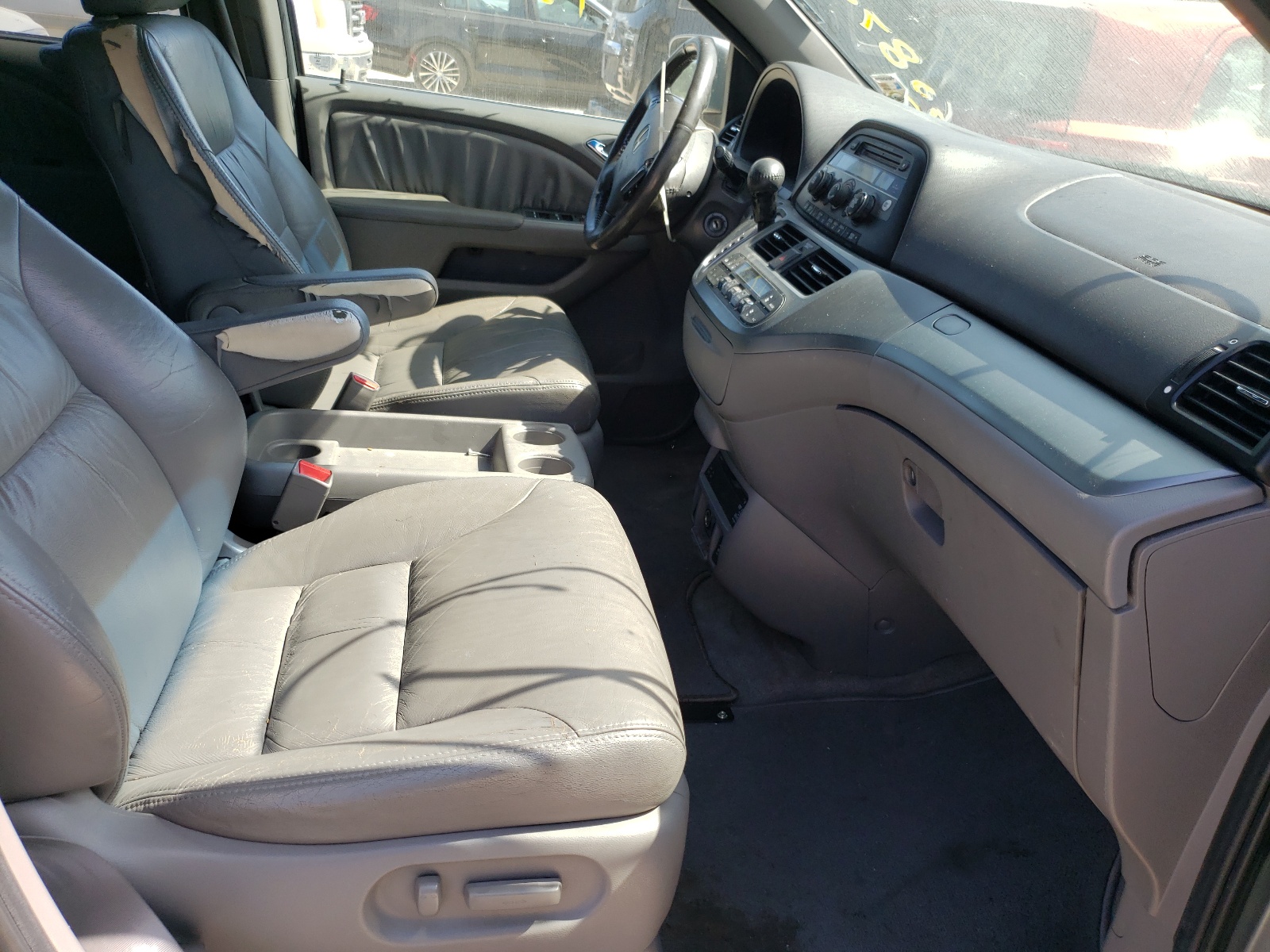 Photo 5 from auction – 2009 HONDA ODYSSEY EX with VIN 5FNRL38759B001743