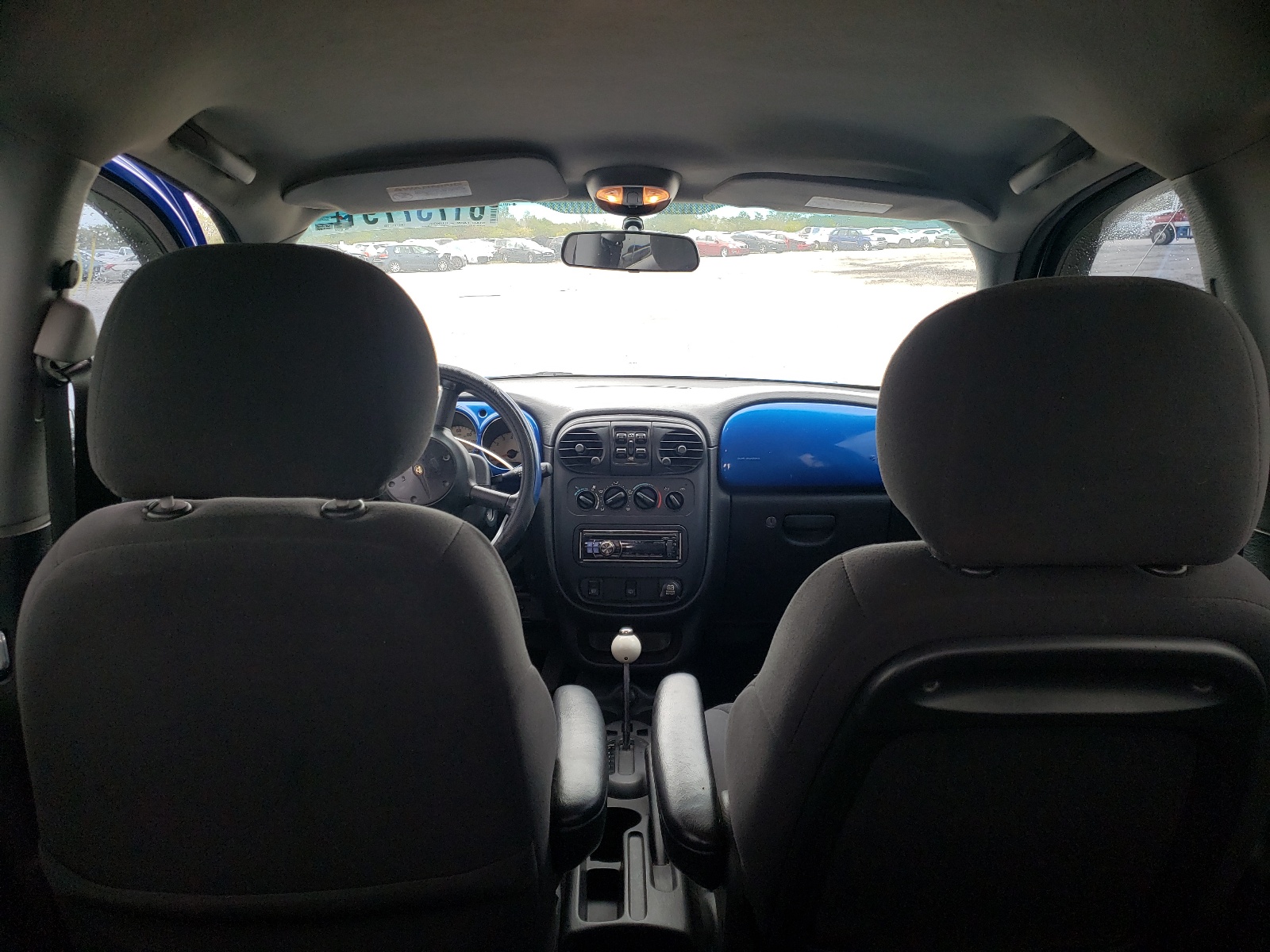 Photo 9 from auction – 2003 CHRYSLER PT CRUISER with VIN 3C4FY58B63T621238