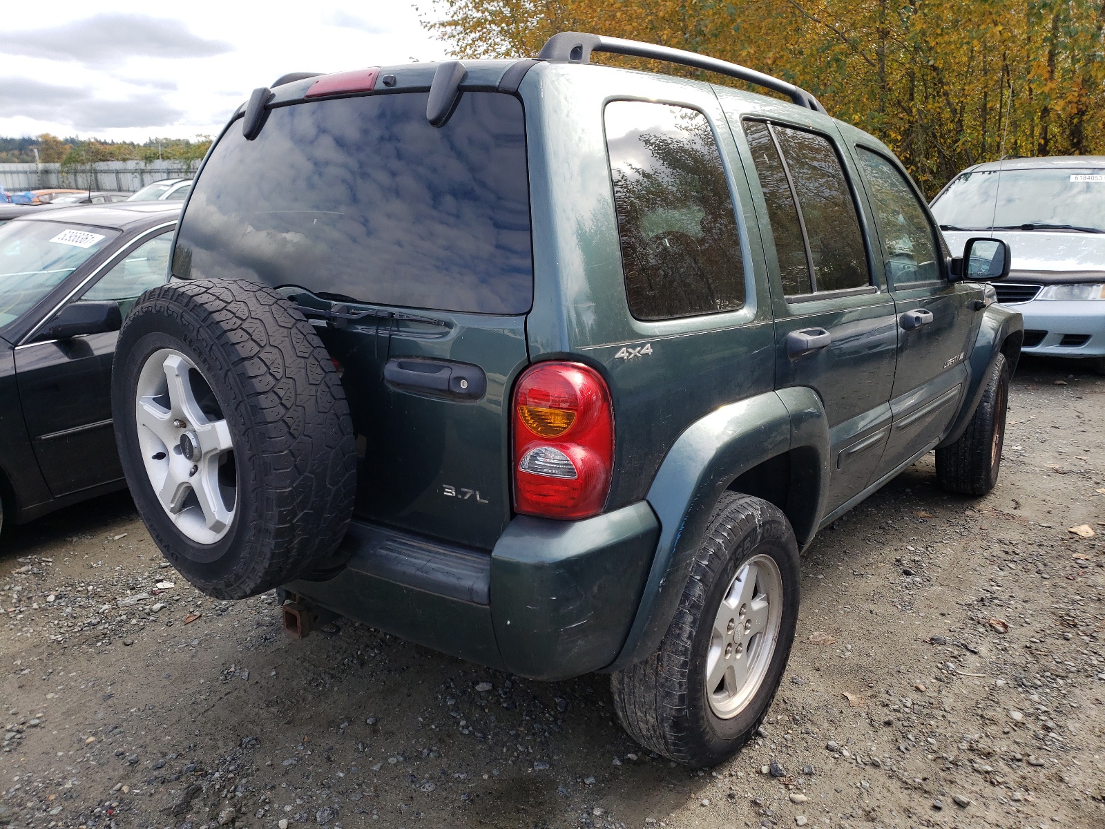 Photo 4 from auction – 2002 JEEP LIBERTY LI with VIN 1J8GL58KX2W251769