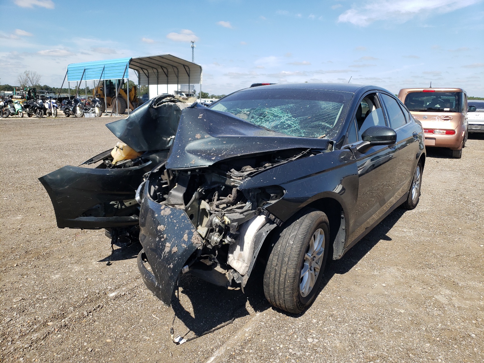 Photo 2 from auction – 2015 FORD FUSION S with VIN 3FA6P0G74FR294963