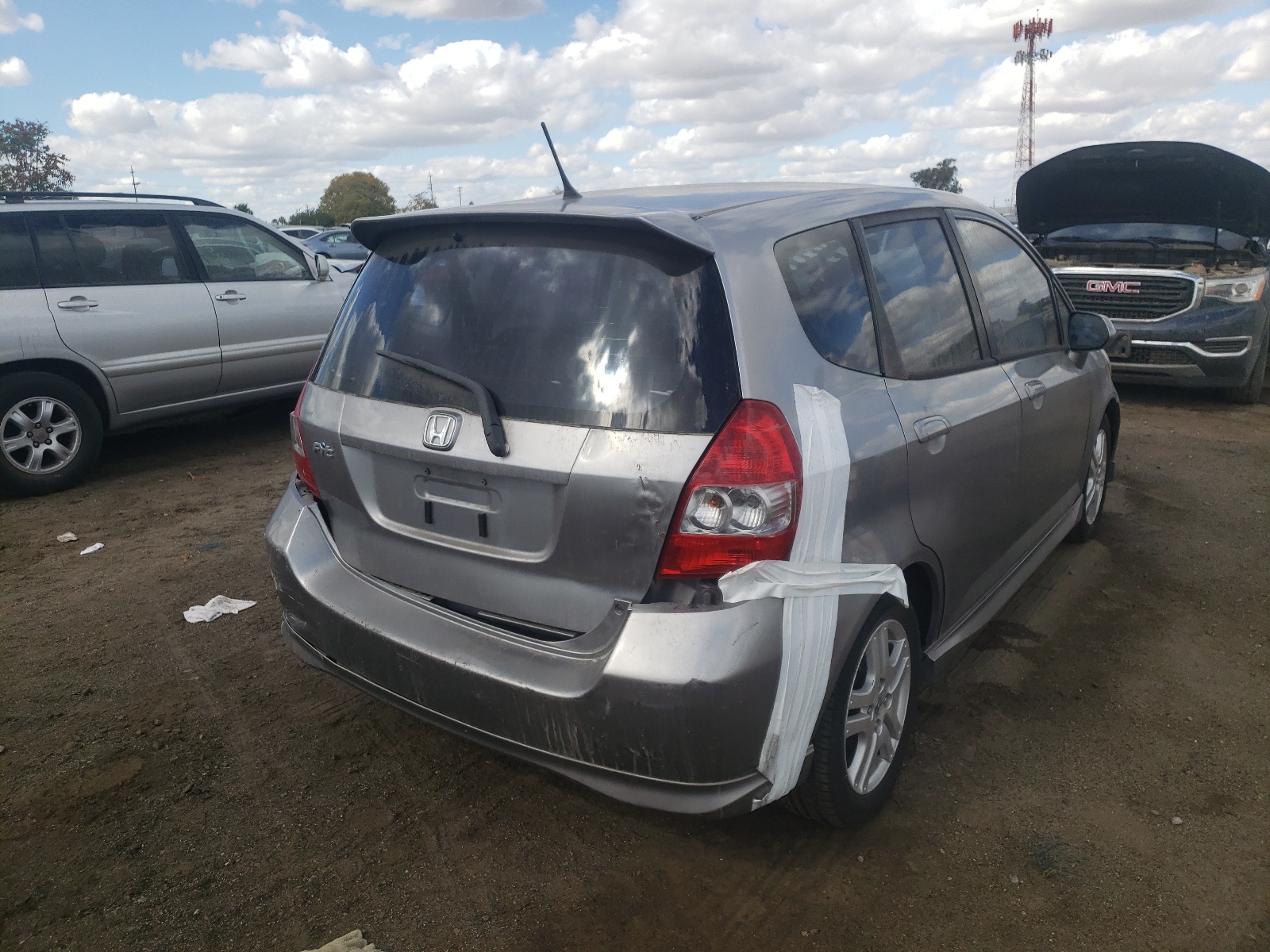 Photo 4 from auction – 2007 HONDA FIT S with VIN JHMGD386X7S068073