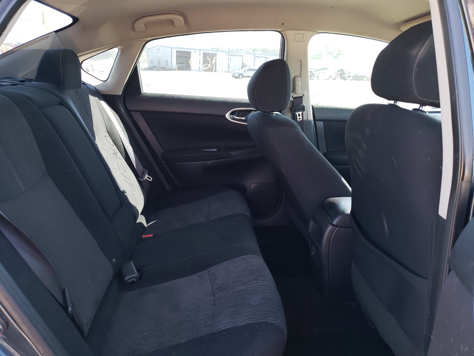 Photo 6 from auction – 2015 NISSAN SENTRA S with VIN 3N1AB7AP2FY217022