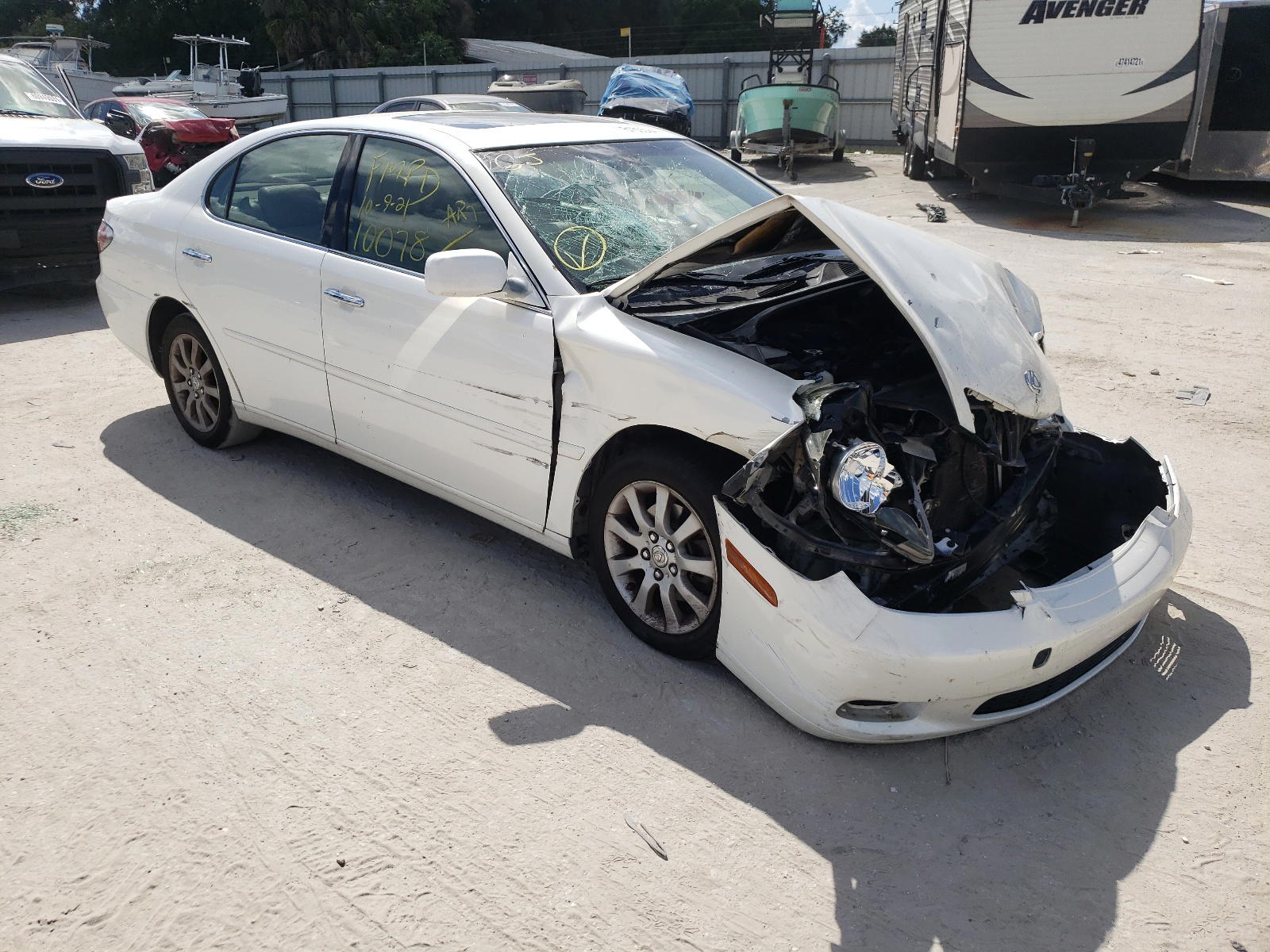LEXUS ES 300 2002 with VIN JTHBF30G720024819 - Photo from auction