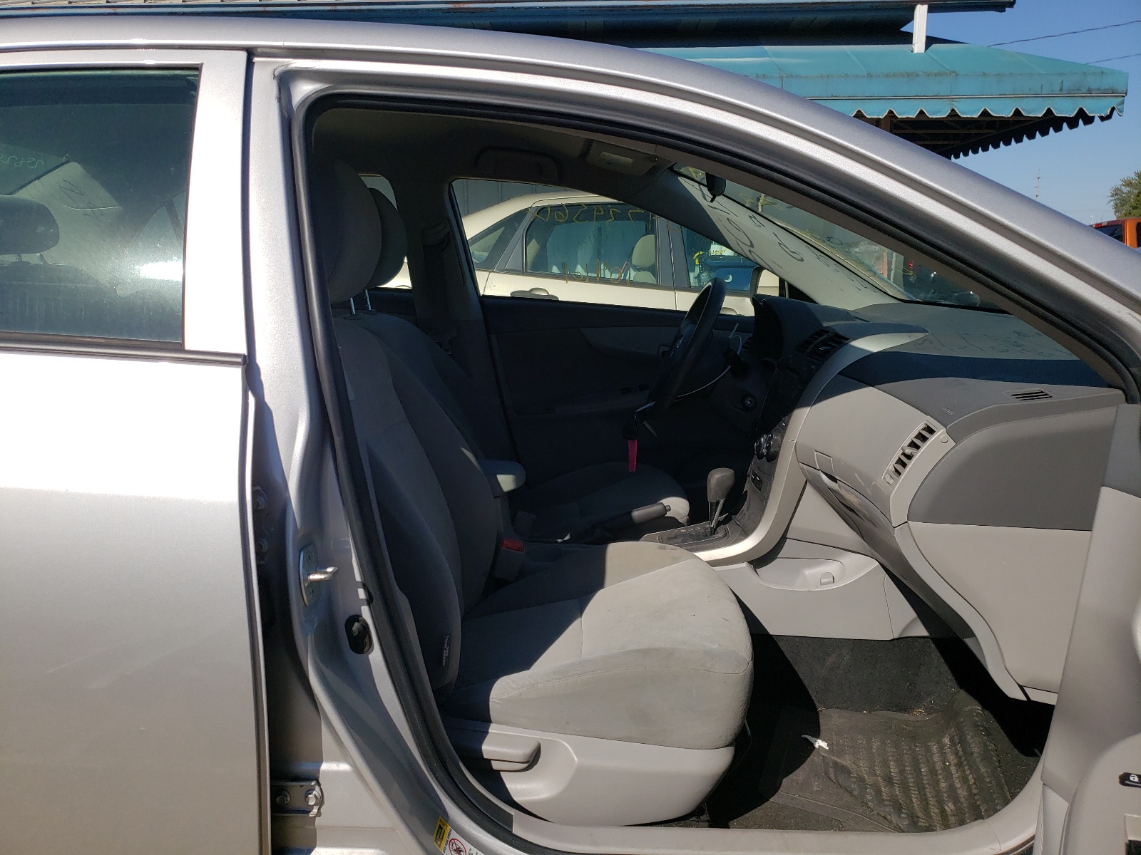 Photo 5 from auction – 2009 TOYOTA COROLLA BA with VIN 1NXBU40E09Z109558