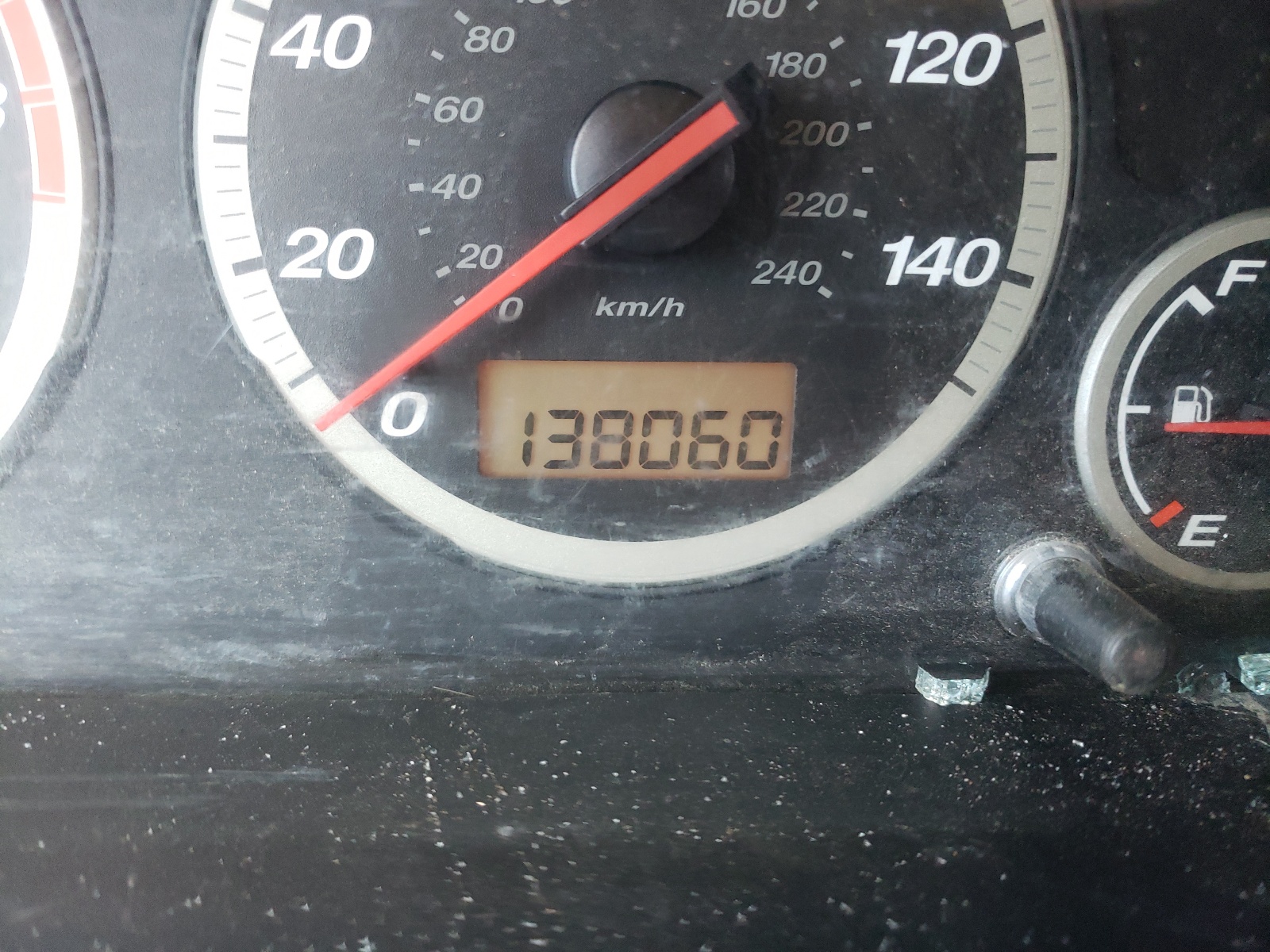 Photo 8 from auction – 2002 HONDA CR-V LX with VIN JHLRD68452C005608