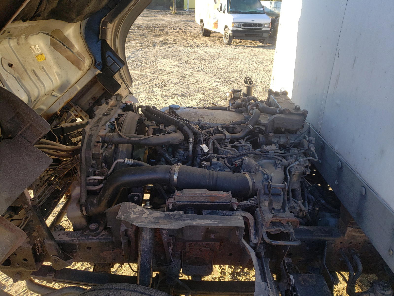 Photo 7 from auction – 2011 ISUZU NPR with VIN JALC4W161B7002243