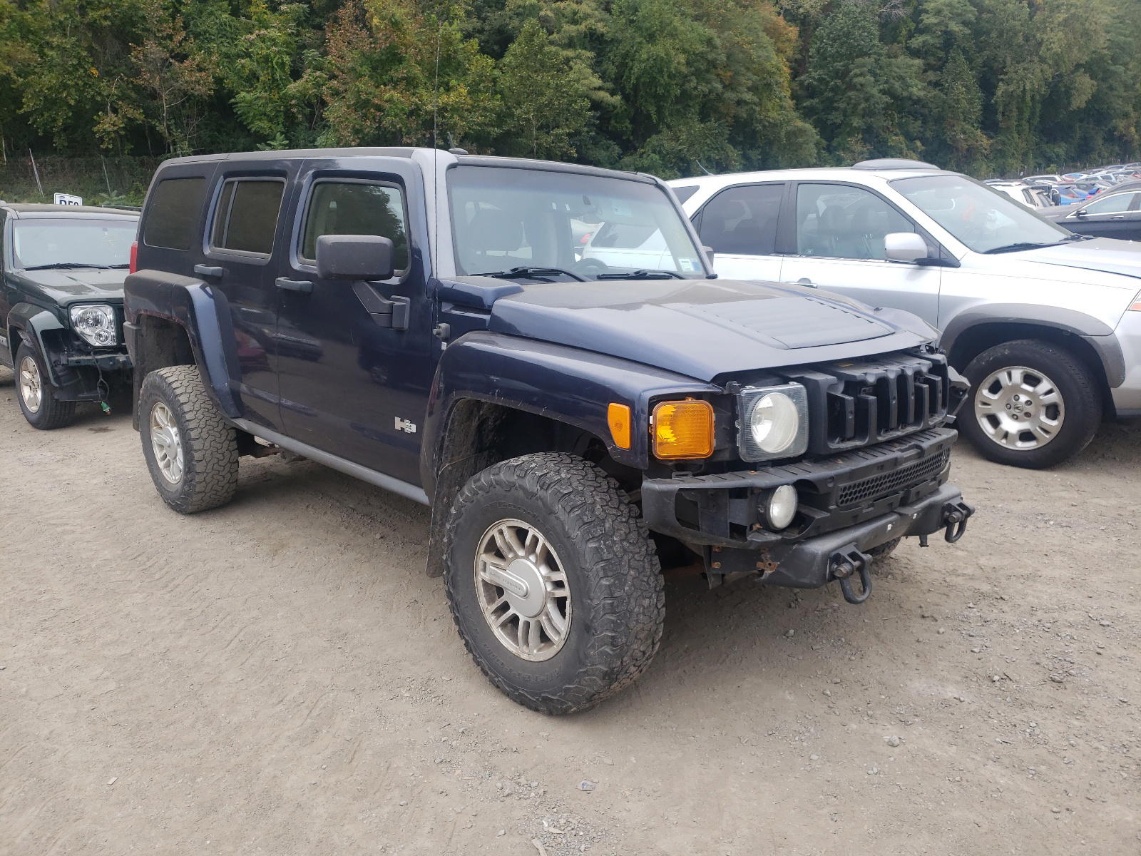 HUMMER H3 2007 with VIN 5GTDN13E778130085 - Photo from auction