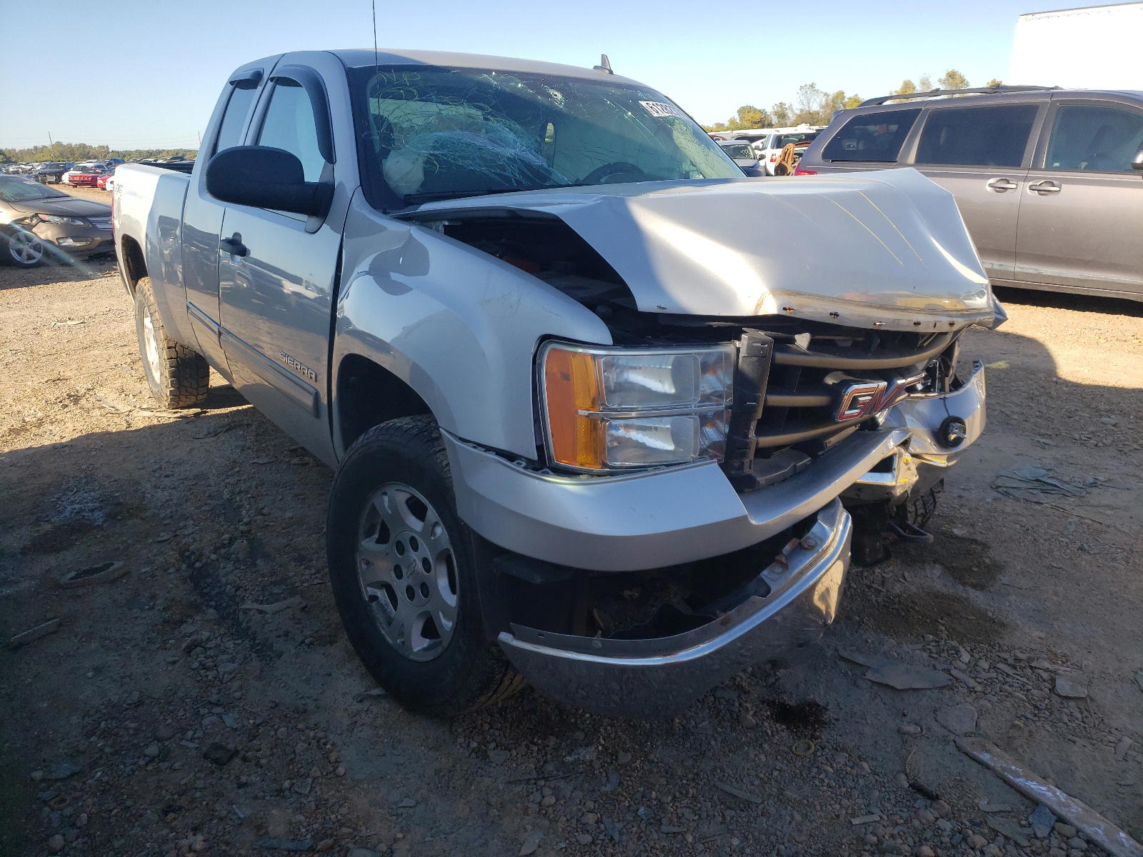 GMC SIERRA 2010 with VIN 1GTSKUEA2AZ117846 - Photo from auction