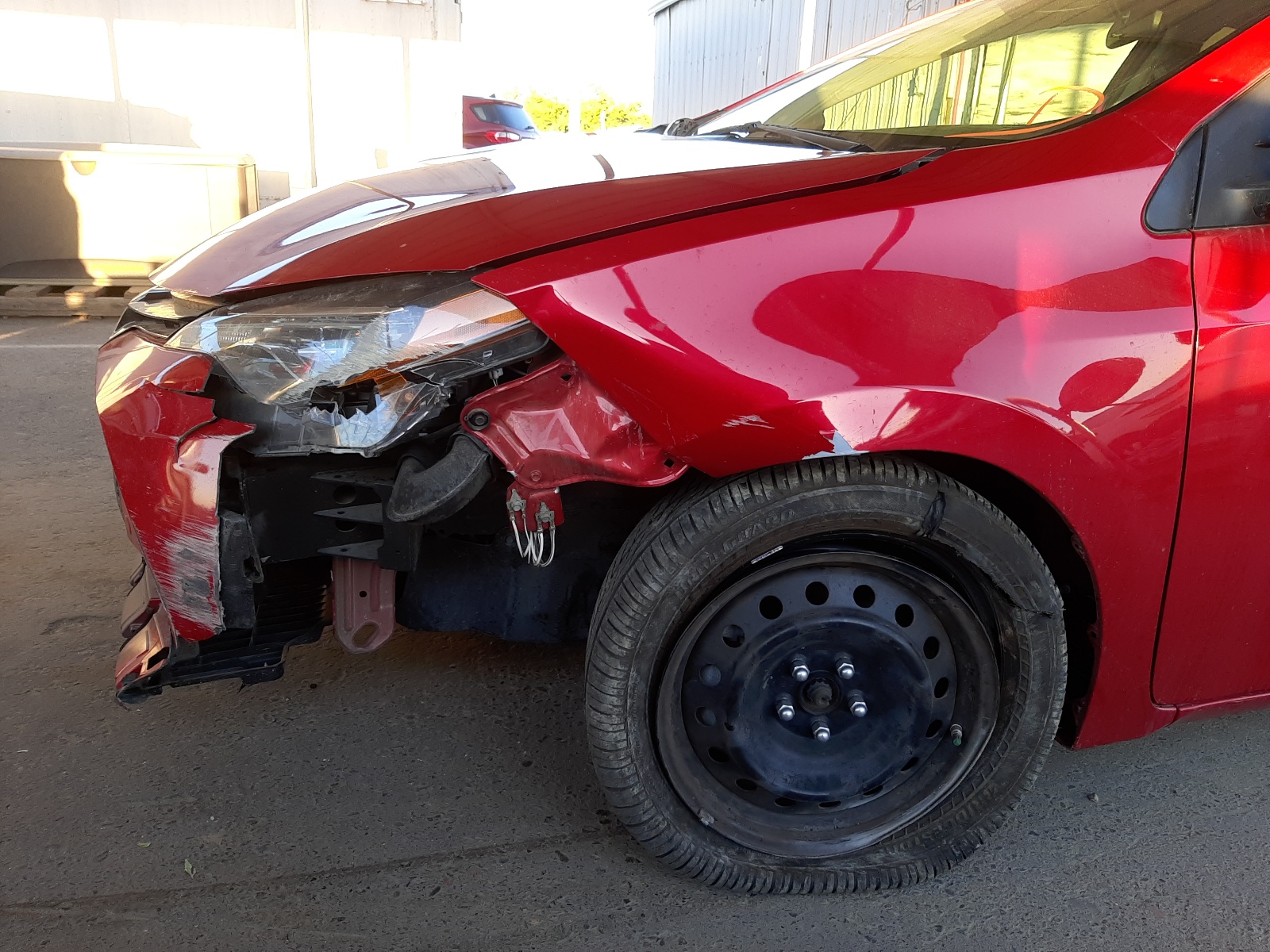 Photo 9 from auction – 2018 TOYOTA COROLLA L with VIN 5YFBURHE4JP843403