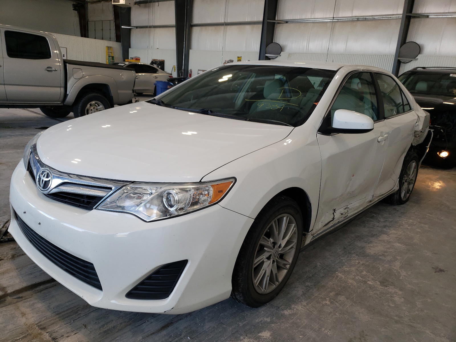 Photo 2 from auction – 2012 TOYOTA CAMRY BASE with VIN 4T4BF1FK7CR229389