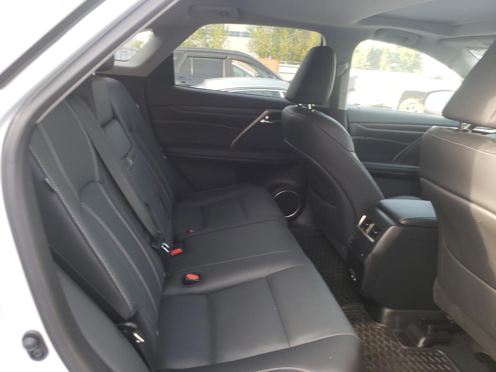 Photo 6 from auction – 2020 LEXUS RX 350 with VIN 2T2HZMDA8LC247839