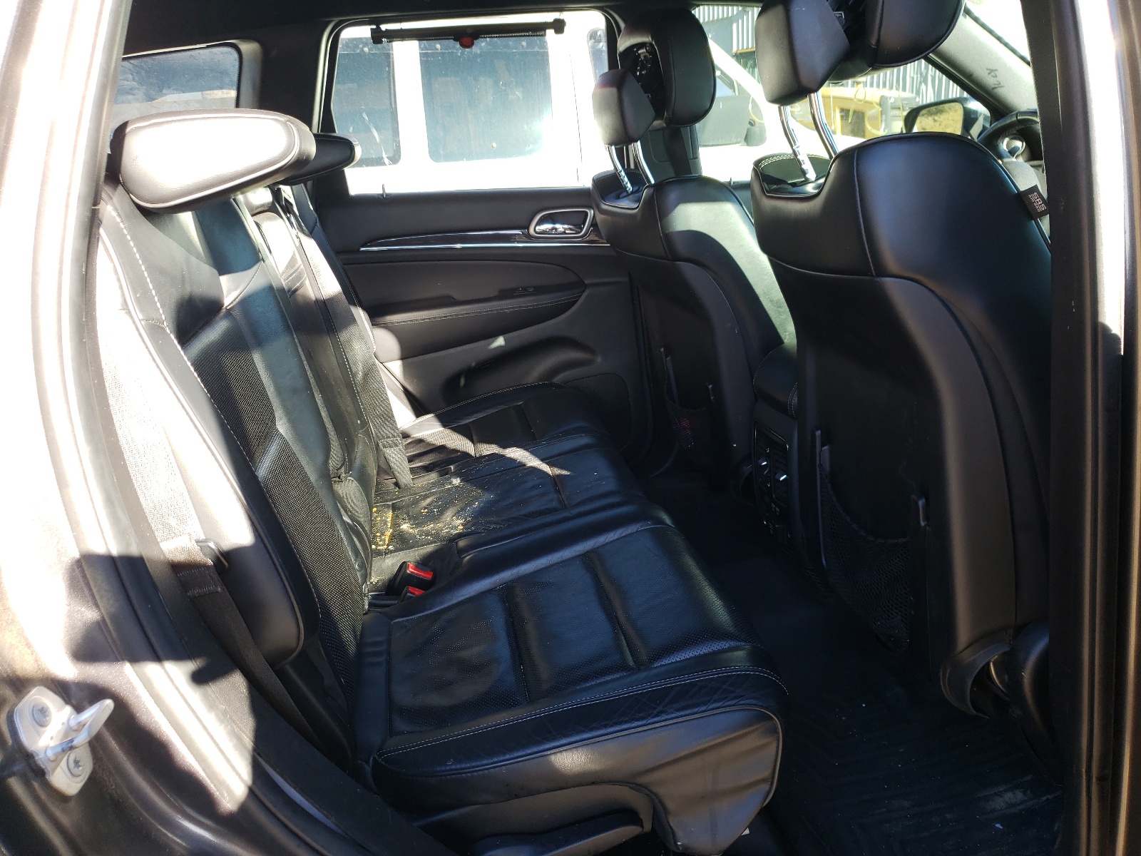 Photo 6 from auction – 2015 JEEP GRAND CHER with VIN 1C4RJFCG1FC234090