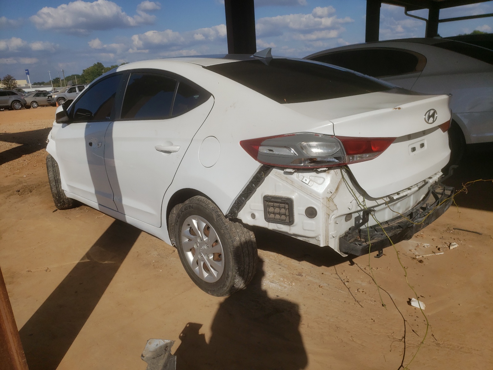 Photo 3 from auction – 2017 HYUNDAI ELANTRA SE with VIN 5NPD74LF7HH101233
