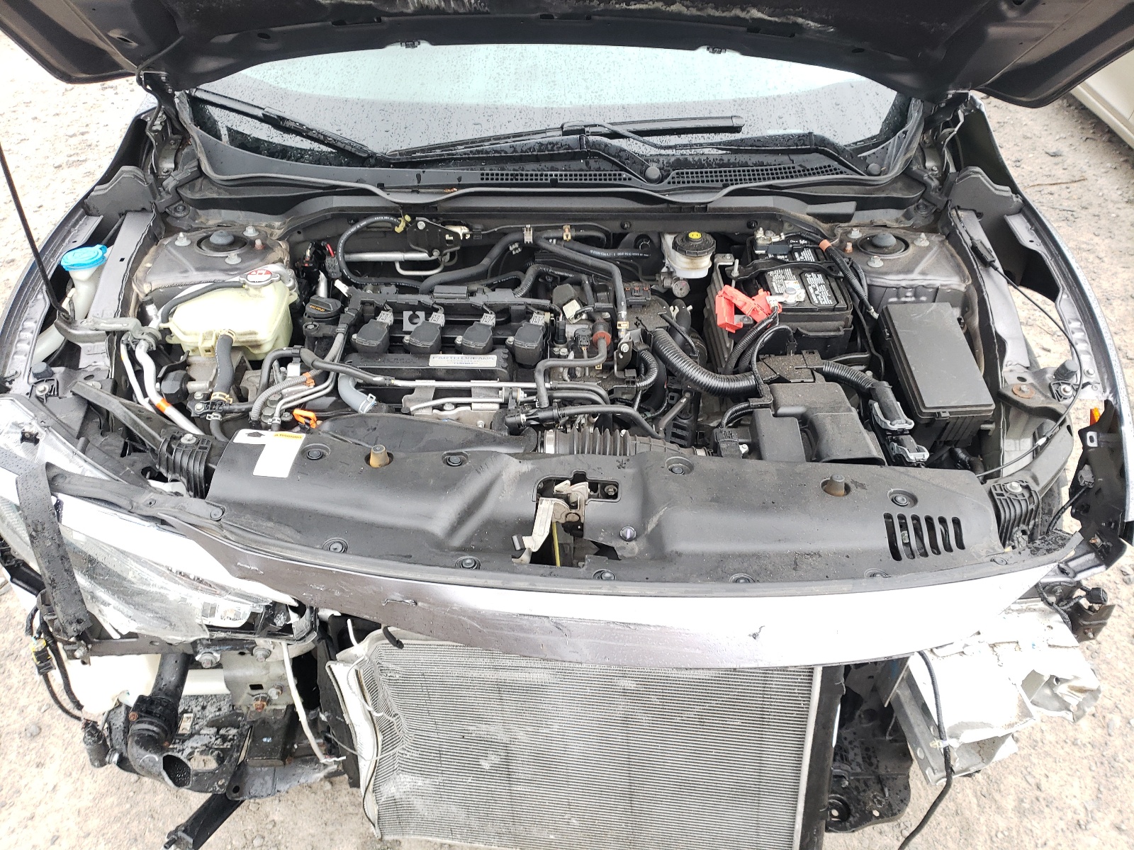Photo 7 from auction – 2016 HONDA CIVIC TOUR with VIN 19XFC1F92GE210467