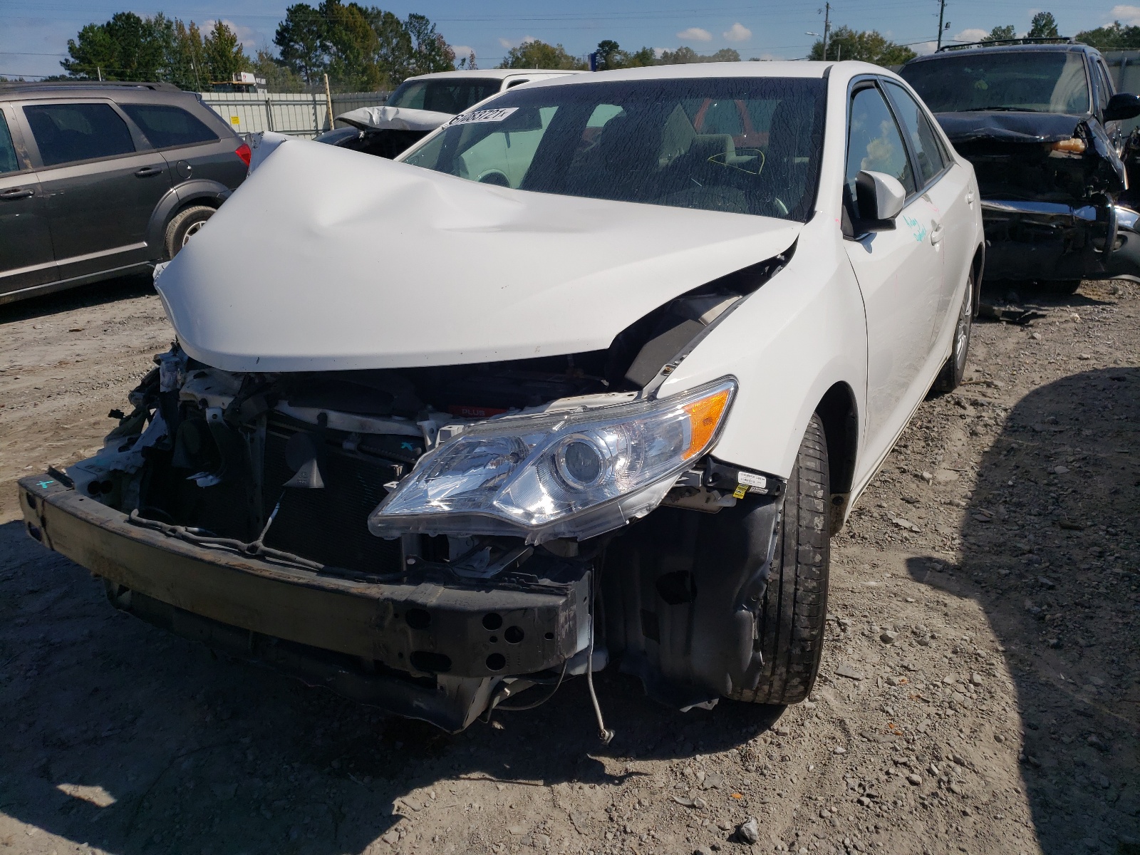 Photo 2 from auction – 2014 TOYOTA CAMRY L with VIN 4T4BF1FK5ER392500