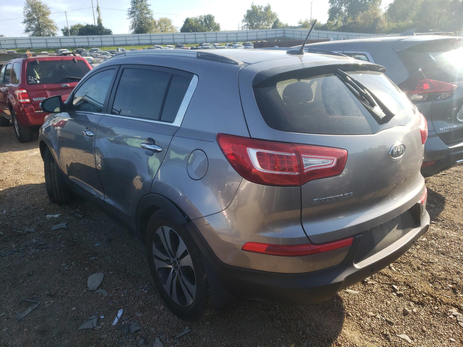 Photo 3 from auction – 2011 KIA SPORTAGE E with VIN KNDPC3A23B7104208