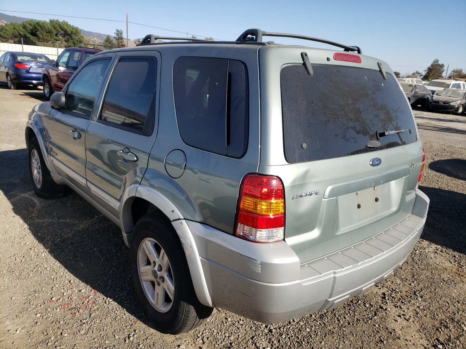 Photo 3 from auction – 2005 FORD ESCAPE HEV with VIN 1FMCU96H75KD54477