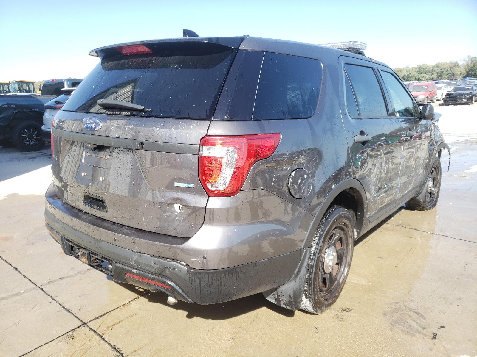 Photo 4 from auction – 2017 FORD EXPLORER P with VIN 1FM5K8AR9HGC26337