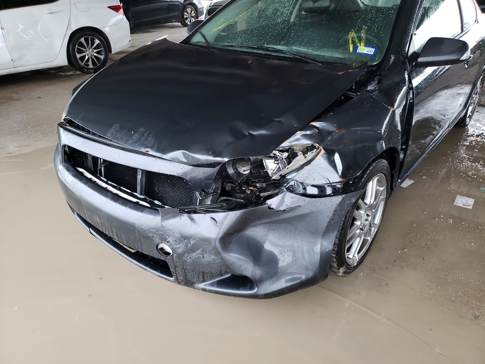 Photo 9 from auction – 2007 TOYOTA SCION TC with VIN JTKDE177270211814