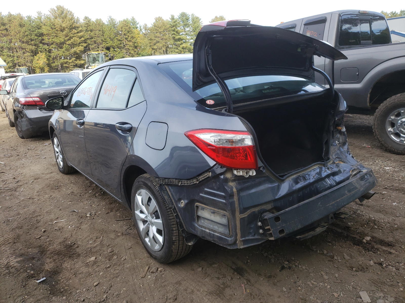 Photo 3 from auction – 2016 TOYOTA COROLLA with VIN 5YFBURHE5GP465391