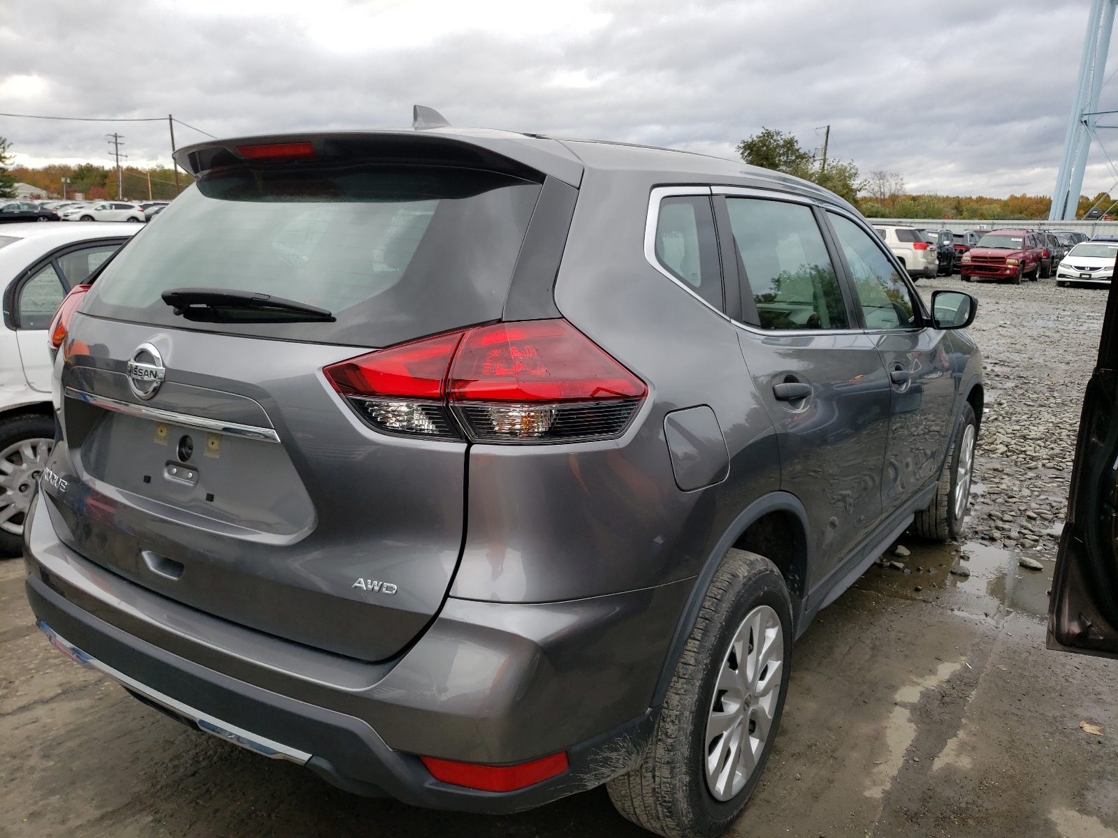 Photo 4 from auction – 2020 NISSAN ROGUE S with VIN KNMAT2MV6LP516159