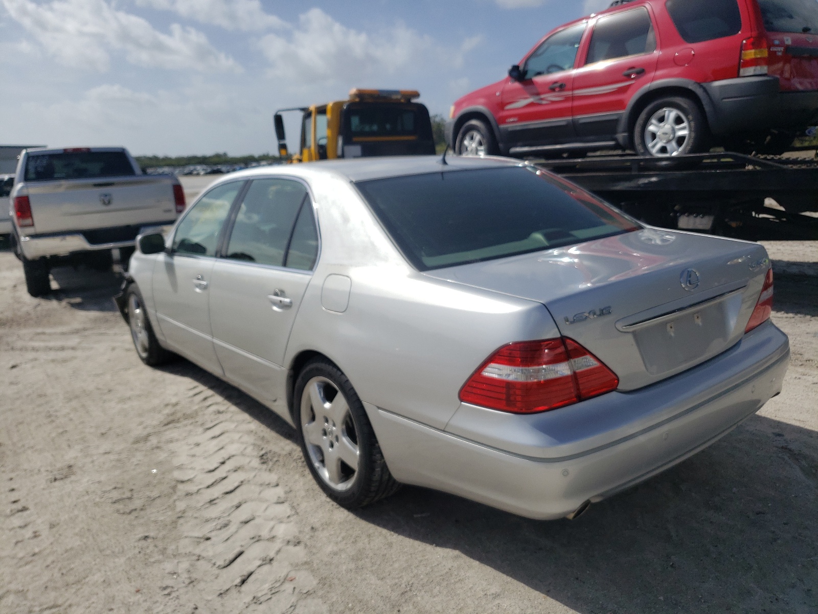 Photo 3 from auction – 2006 LEXUS LS 430 with VIN JTHBN36F265040632