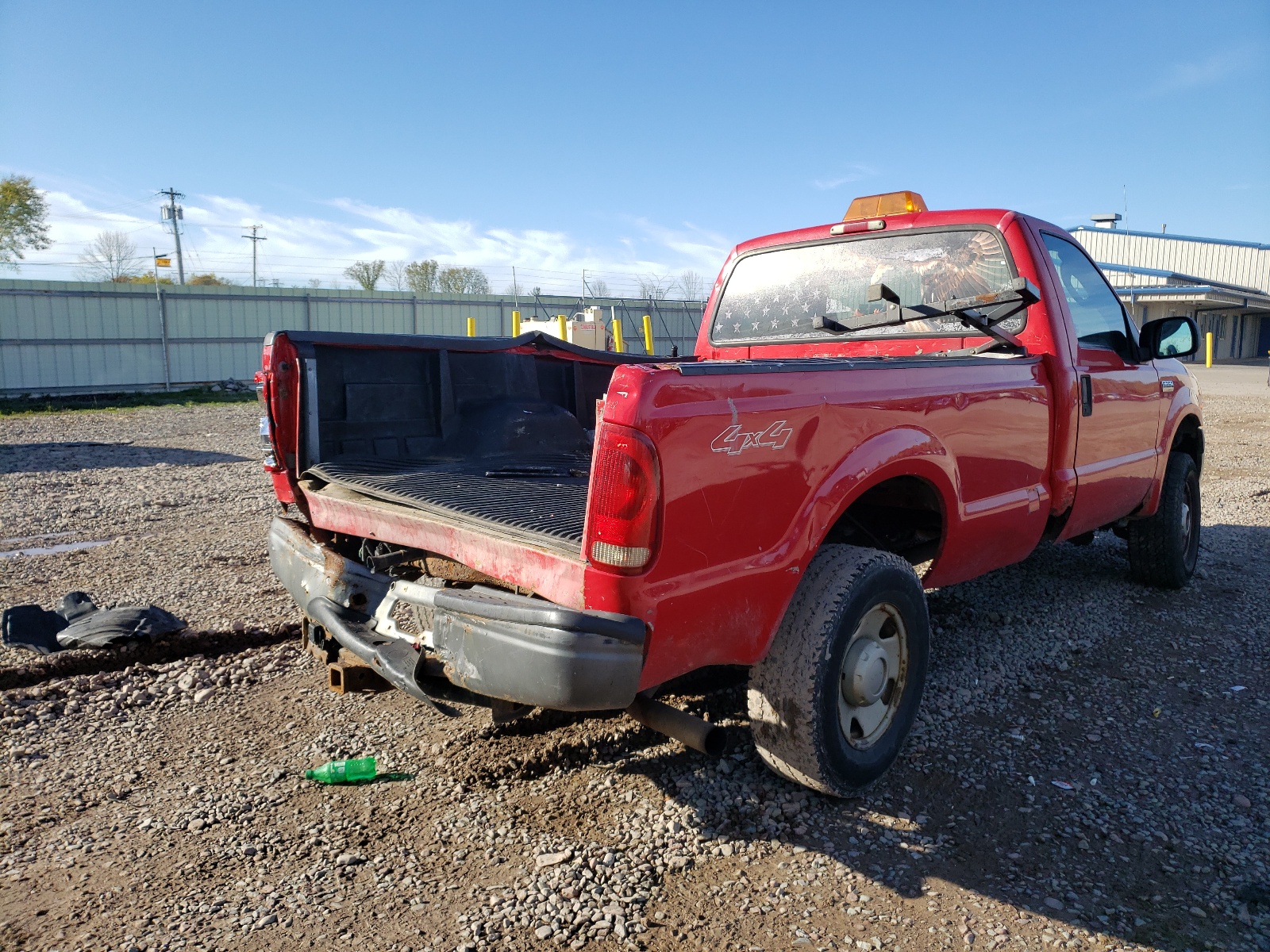 Photo 4 from auction – 2005 FORD F250 SUPER with VIN 1FTNF21505EA04196