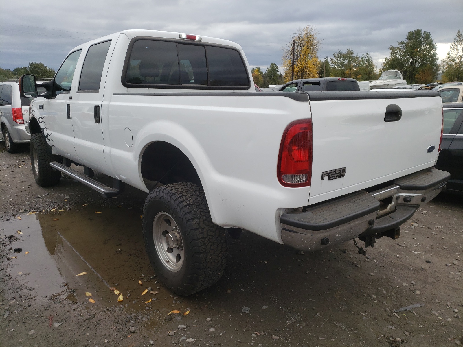 Photo 3 from auction – 2004 FORD F250 SUPER with VIN 1FTNW21L44EA87158