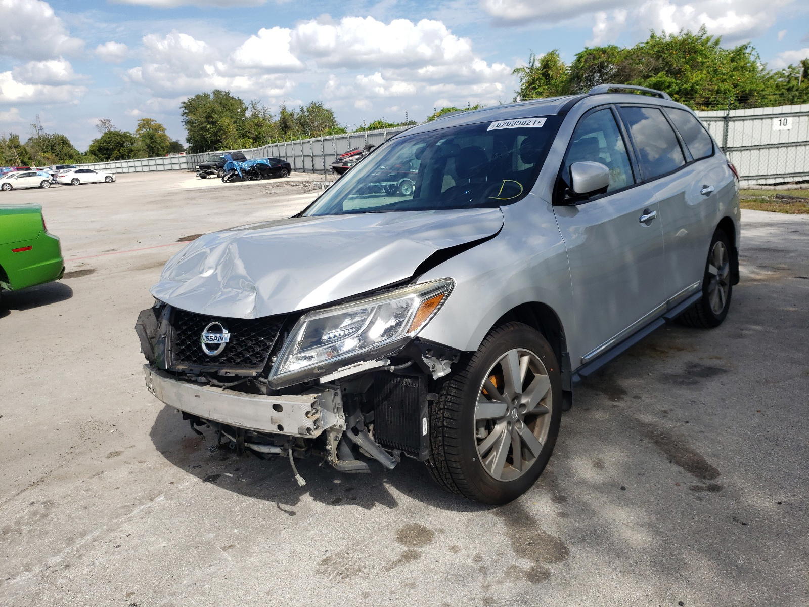 Photo 2 from auction – 2015 NISSAN PATHFINDER with VIN 5N1AR2MN9FC701117