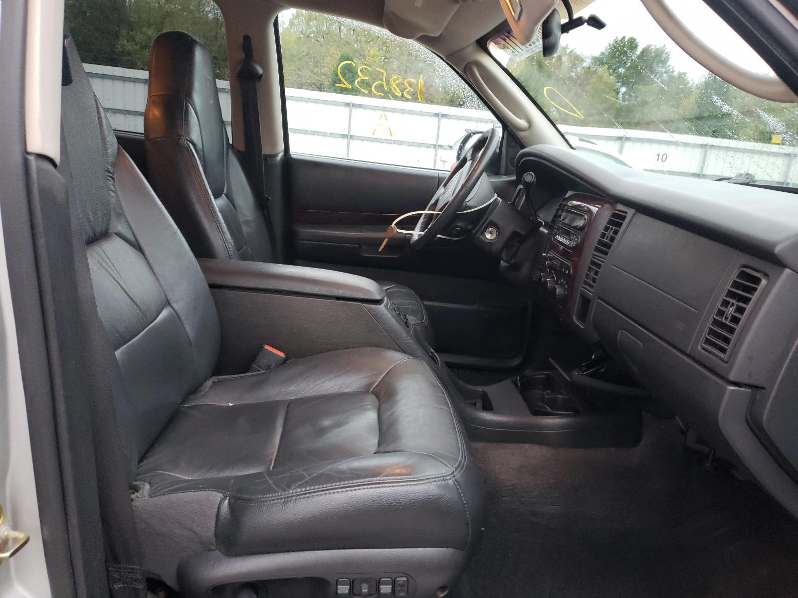 Photo 5 from auction – 2001 DODGE DURANGO with VIN 1B4HS28N91F619023