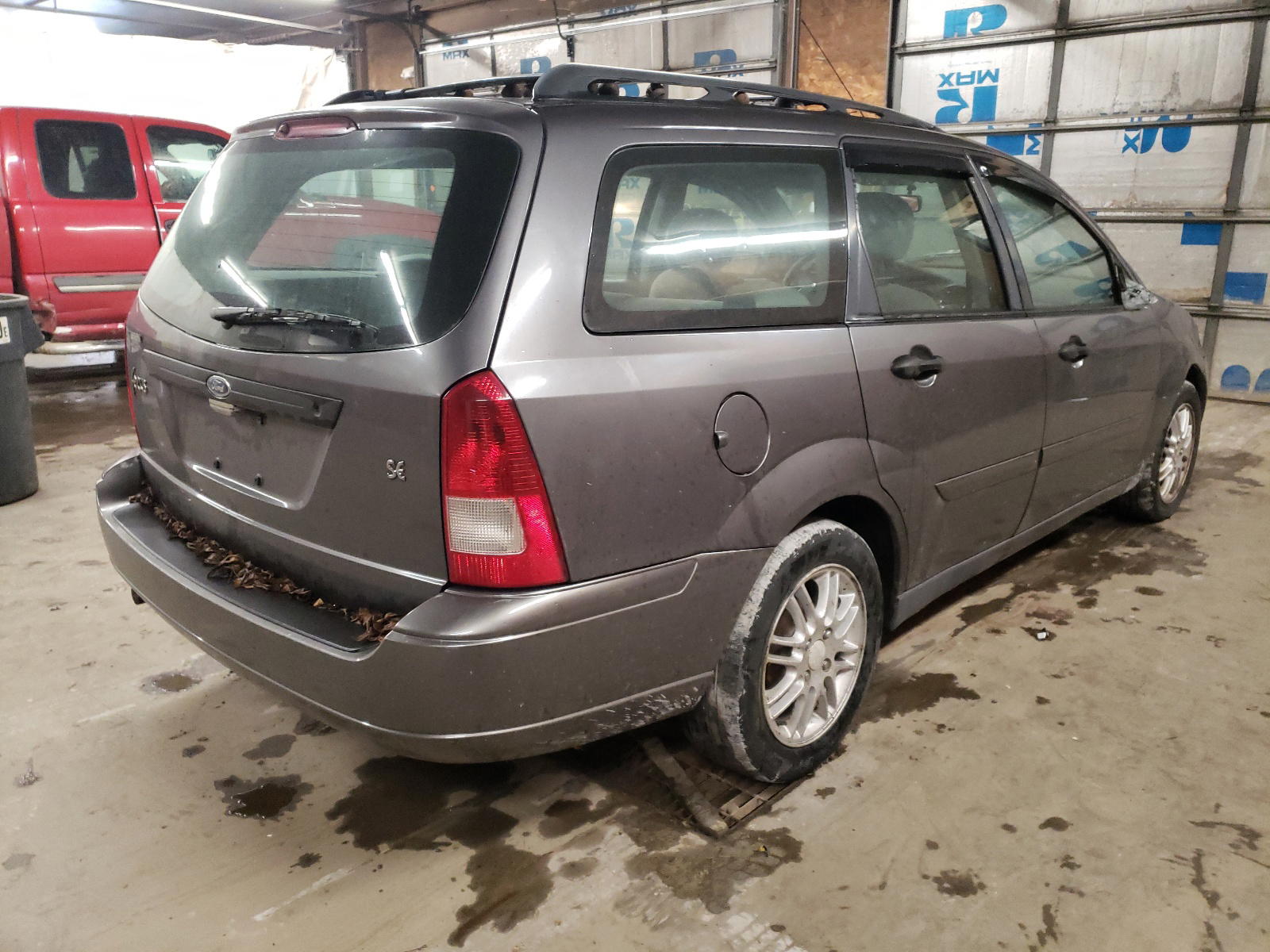 Photo 4 from auction – 2002 FORD FOCUS SE with VIN 1FAFP36342W266152