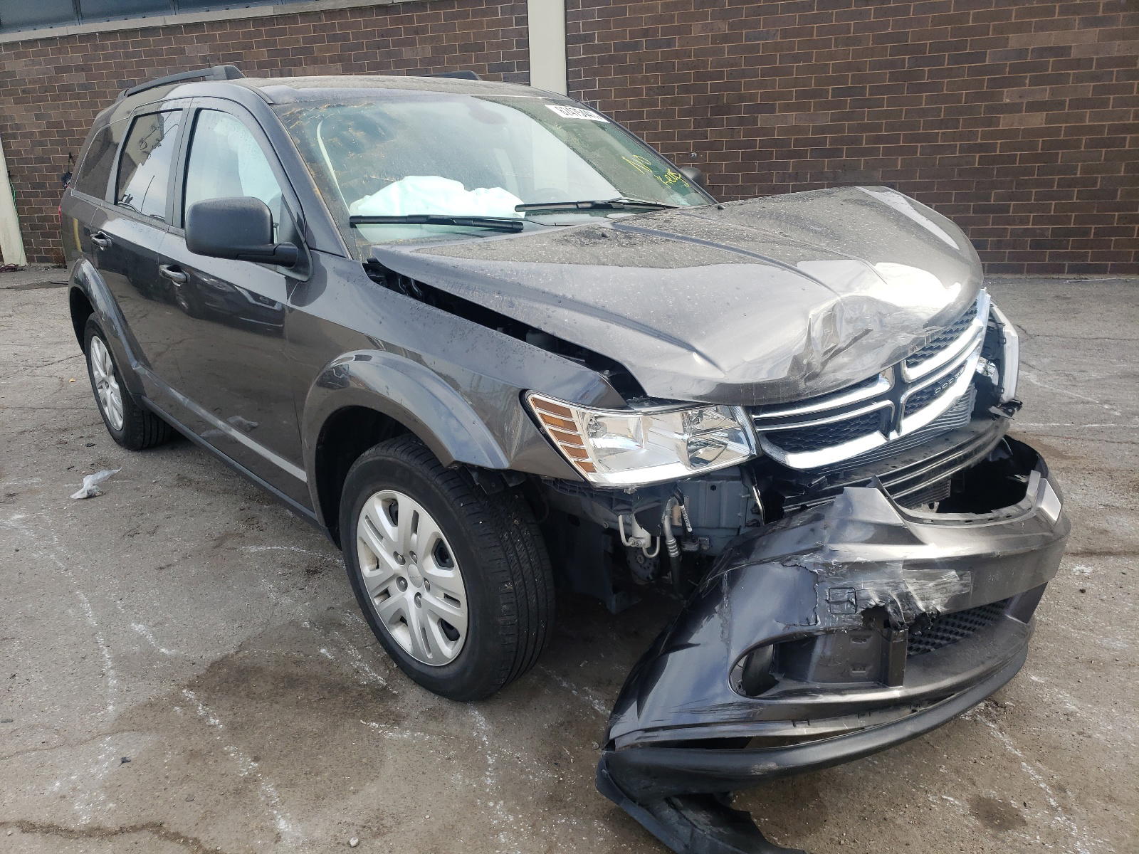 DODGE JOURNEY SE 2018 with VIN 3C4PDCAB3JT527040 - Photo from auction
