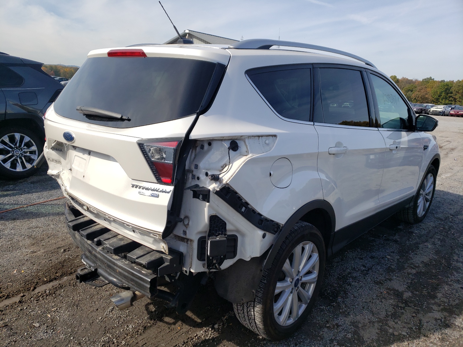 Photo 4 from auction – 2017 FORD ESCAPE TIT with VIN 1FMCU9JD9HUA18200