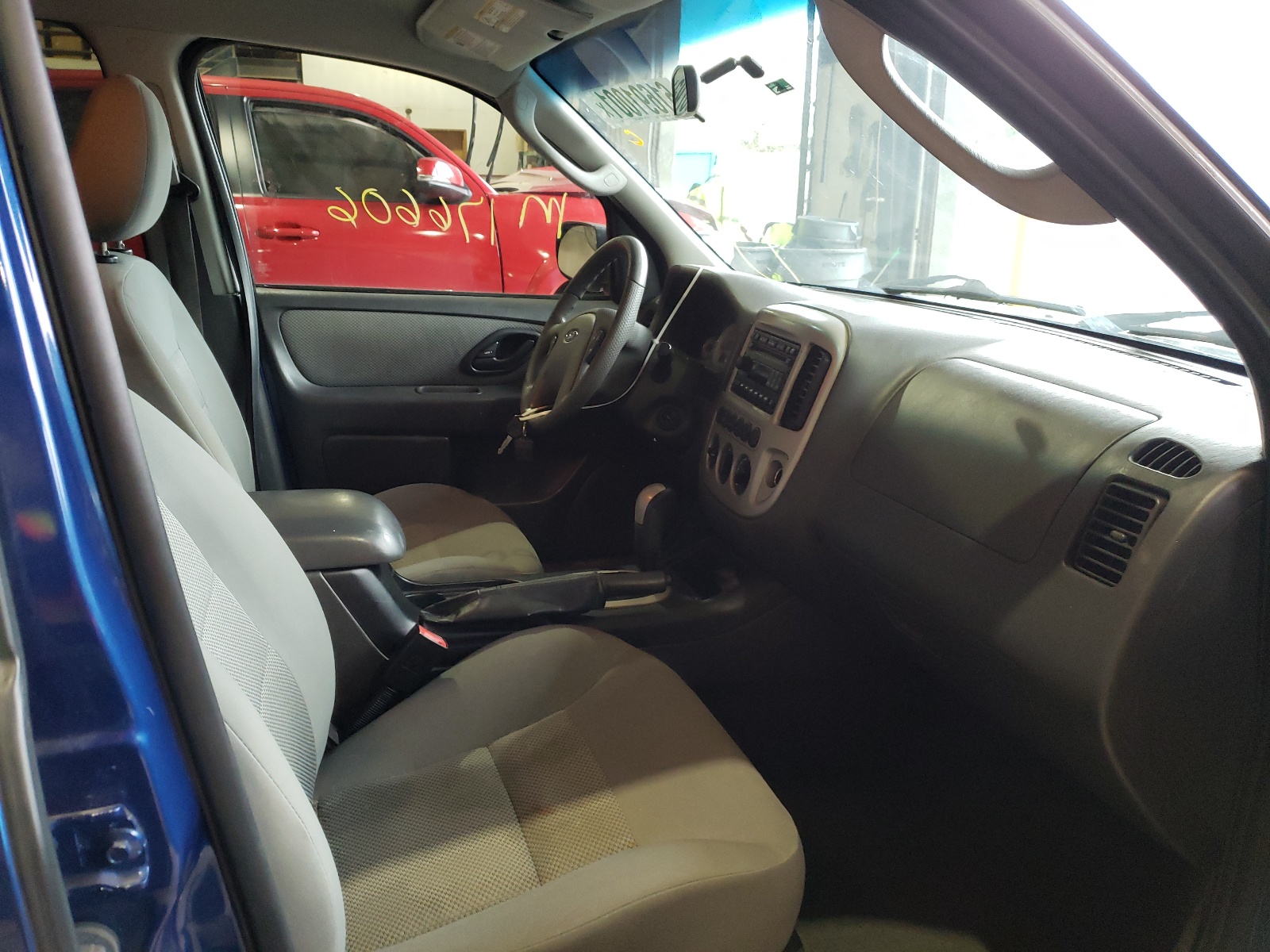 Photo 5 from auction – 2007 FORD ESCAPE HEV with VIN 1FMYU59H17KA03464
