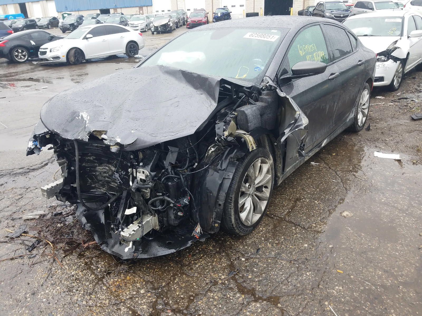 Photo 2 from auction – 2015 CHRYSLER 200 S with VIN 1C3CCCBG4FN756933