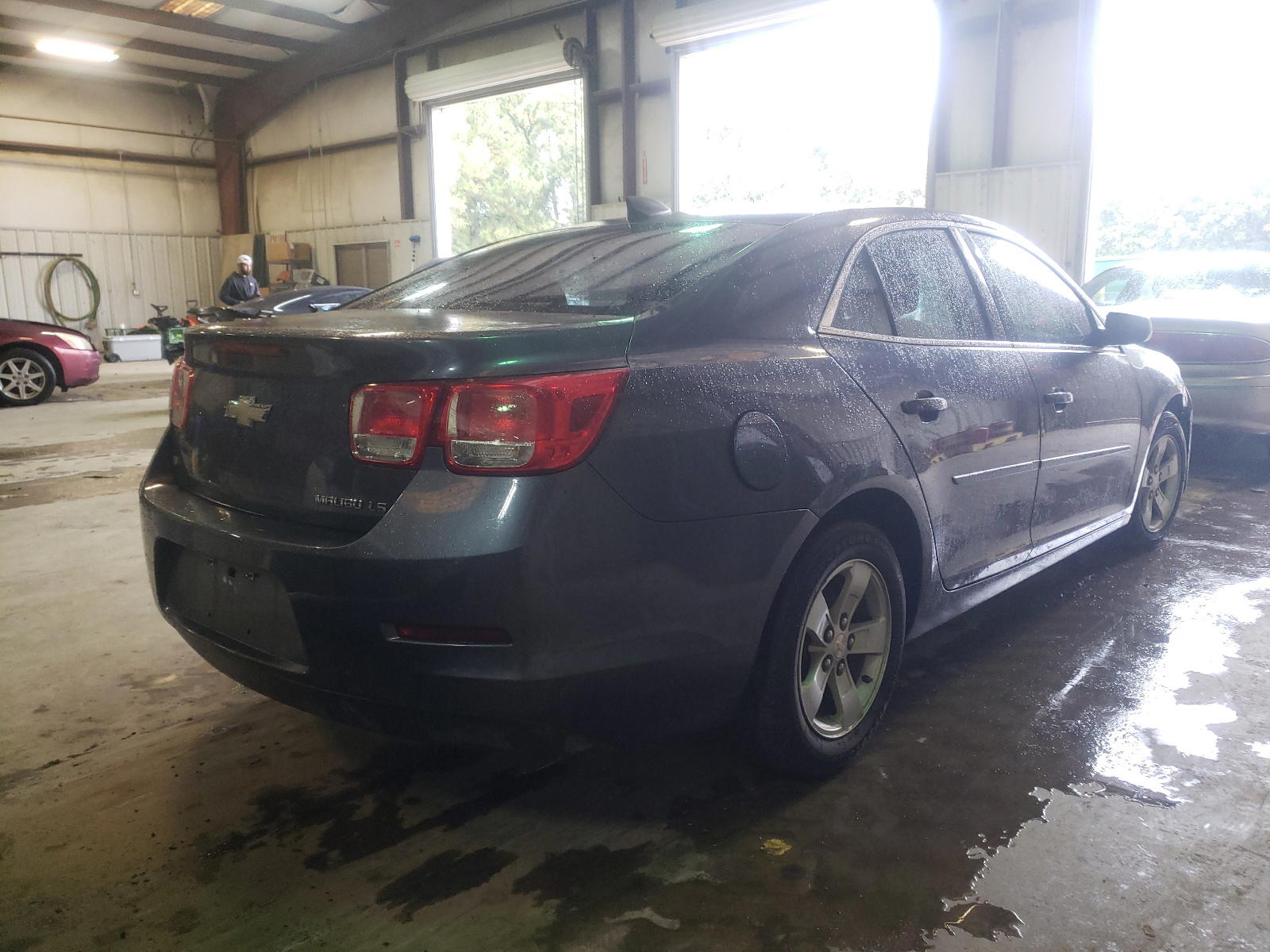Photo 4 from auction – 2015 CHEVROLET MALIBU LS with VIN 1G11B5SL8FF136359
