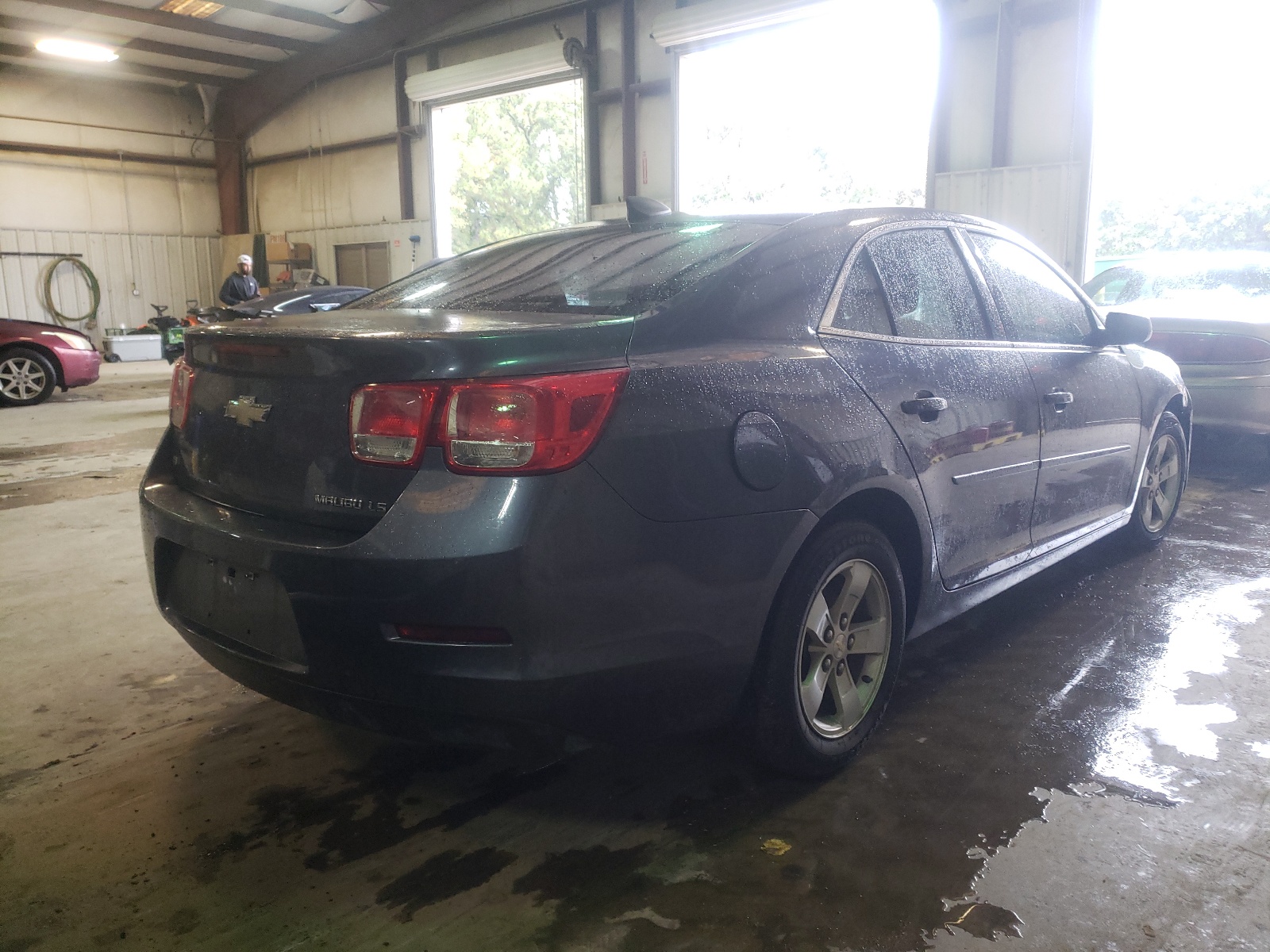 Zdjęcie 4 z aukcji – 2015 CHEVROLET MALIBU LS z VIN 1G11B5SL8FF136359